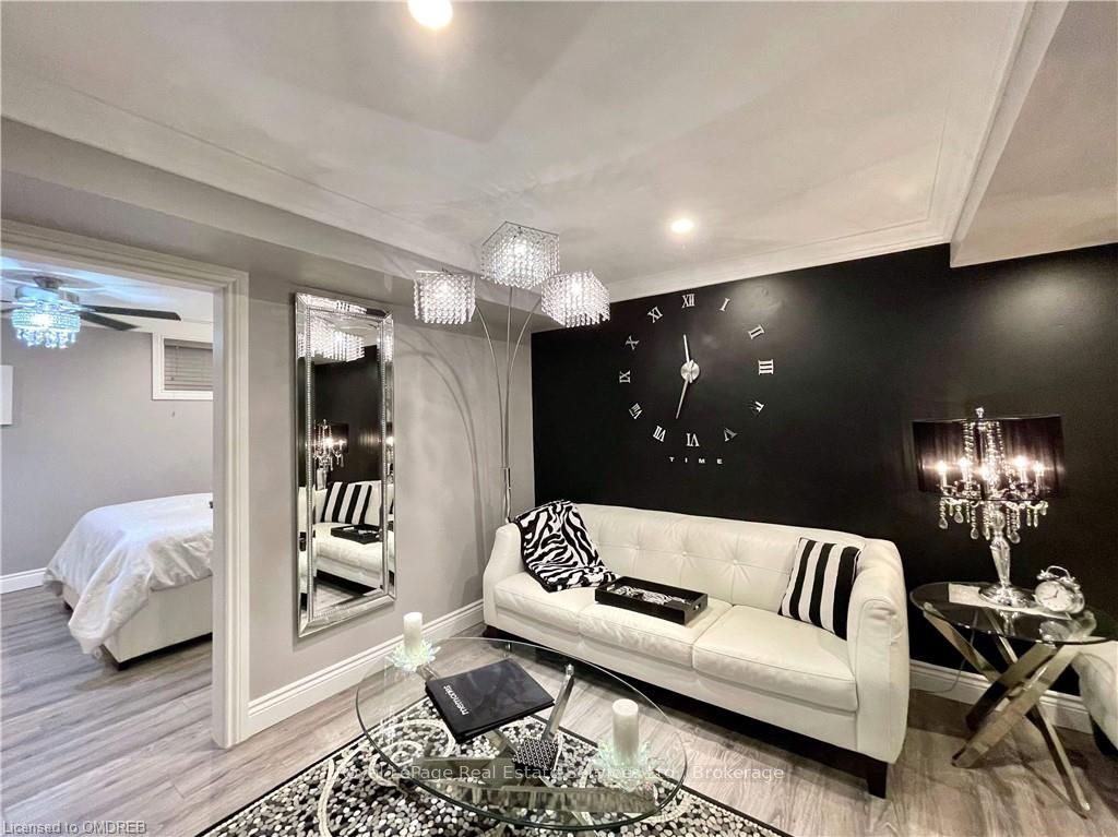 184 Dundas Street Property Photo 28