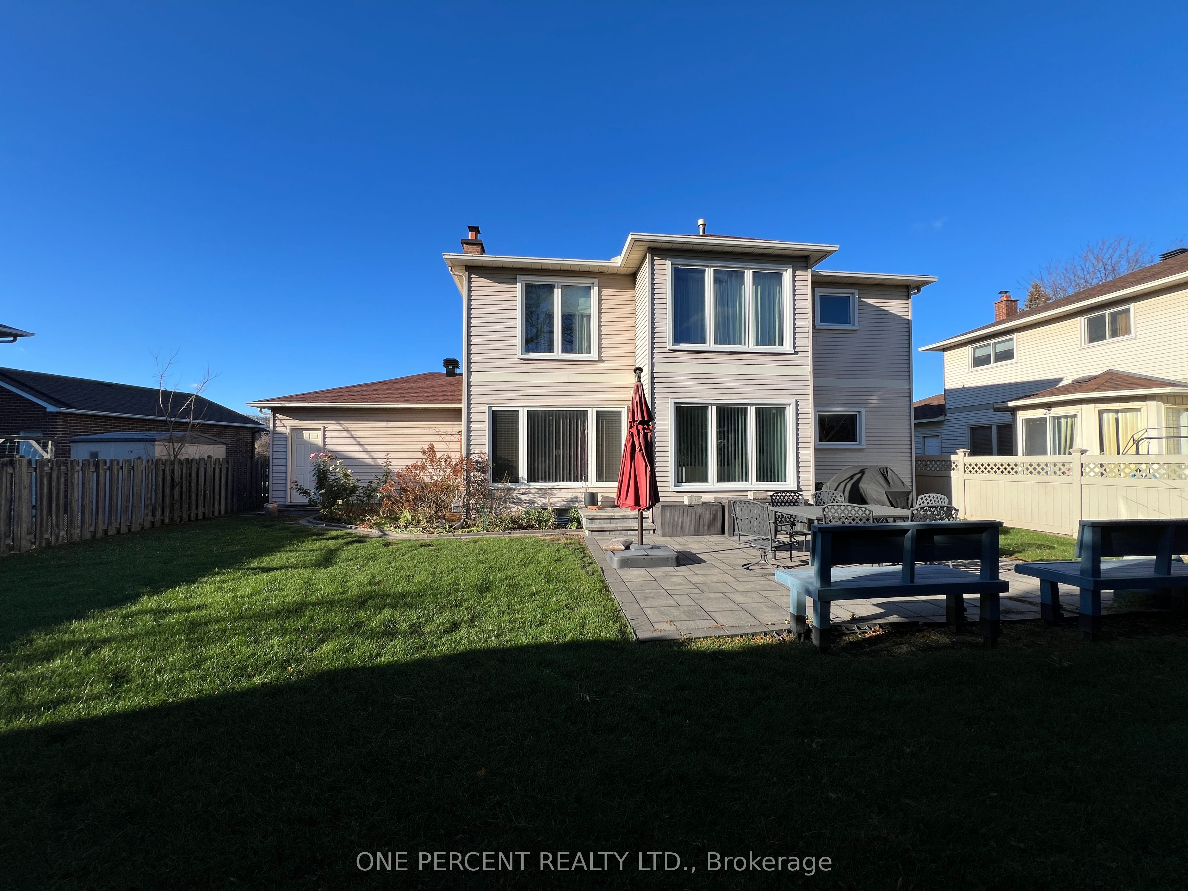 1307 Turner Crescent Property Photo 5
