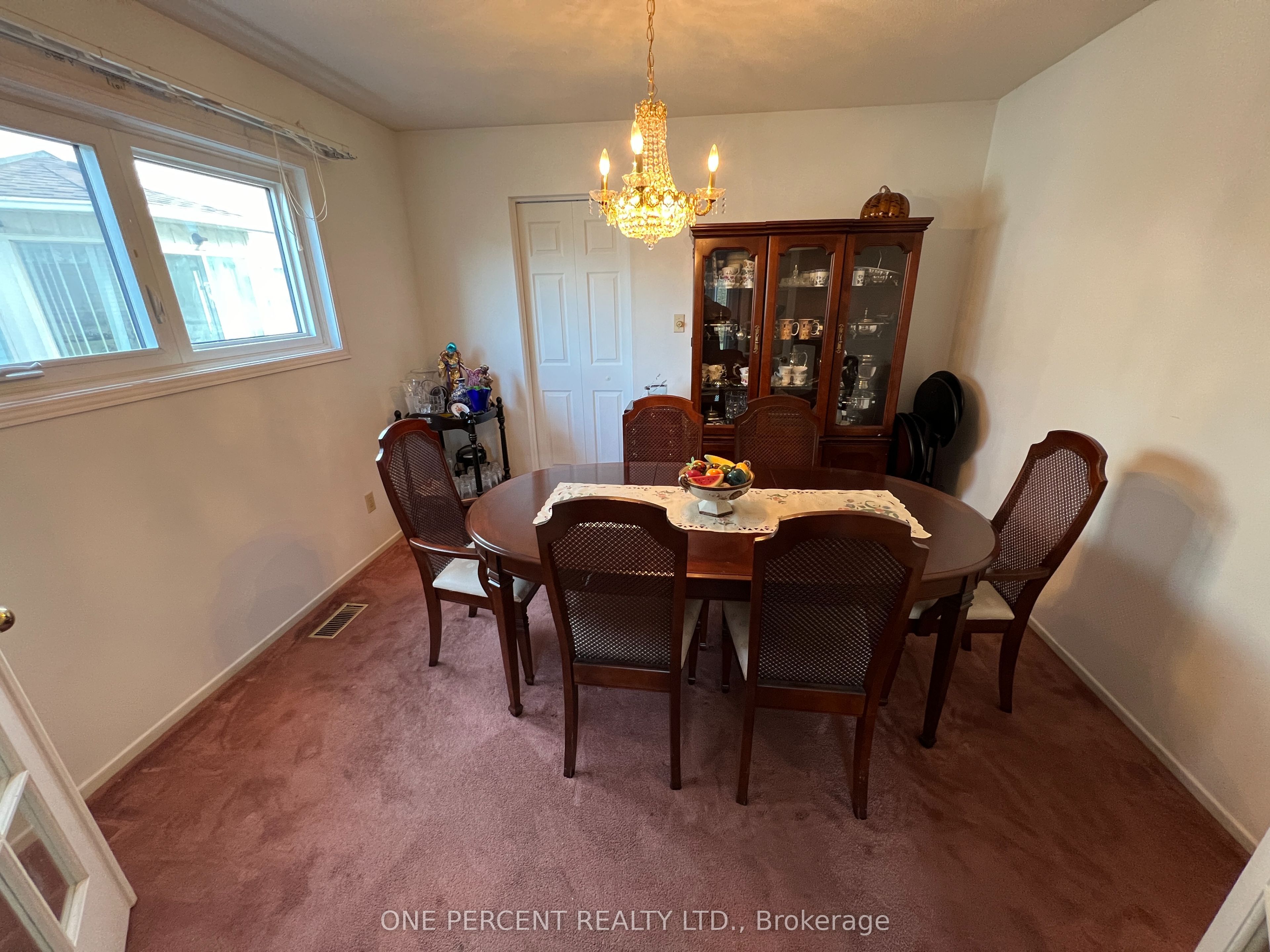 1307 Turner Crescent Property Photo 9