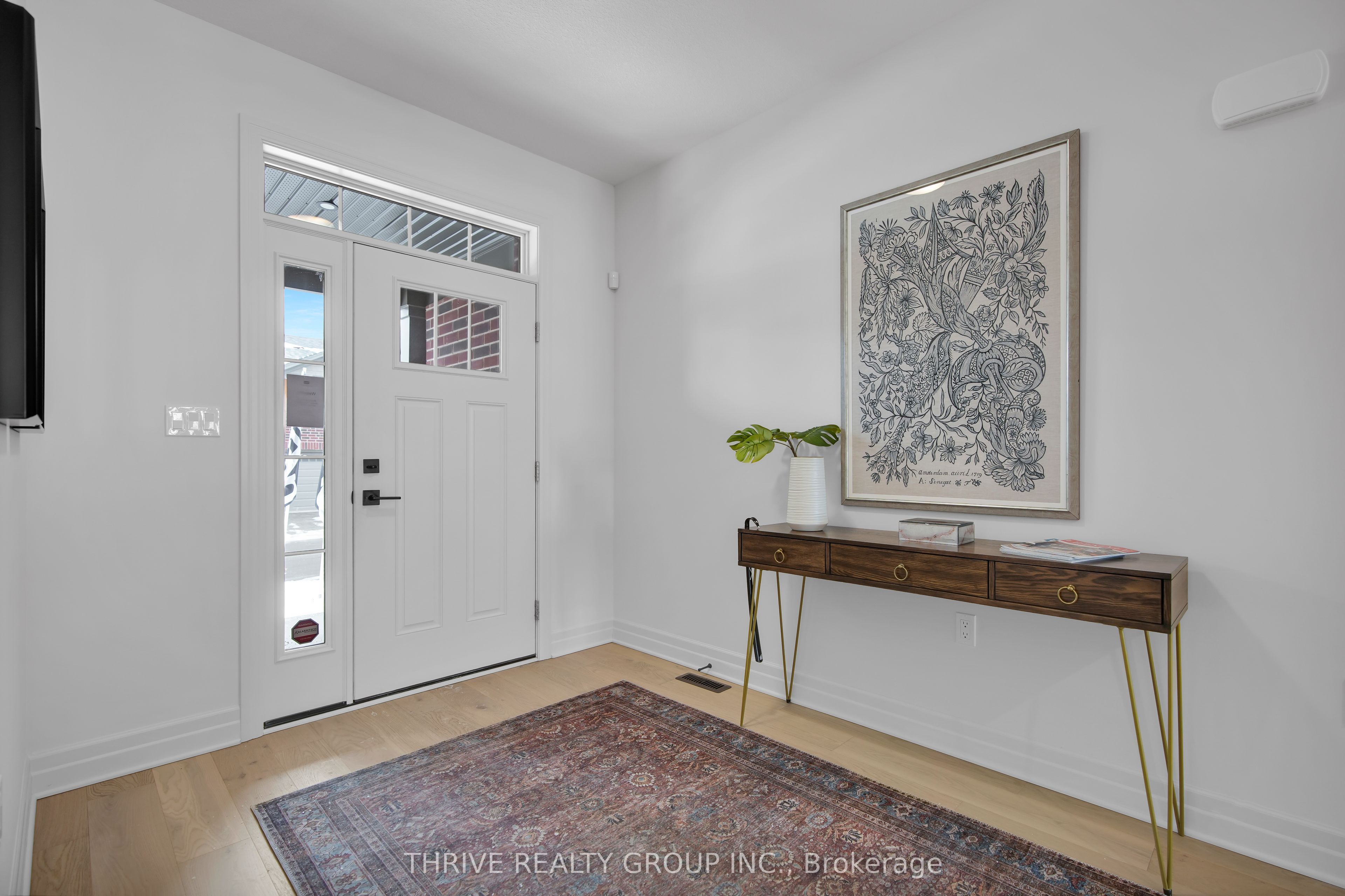 #15 - 1080 Upperpoint Avenue Property Photo 4