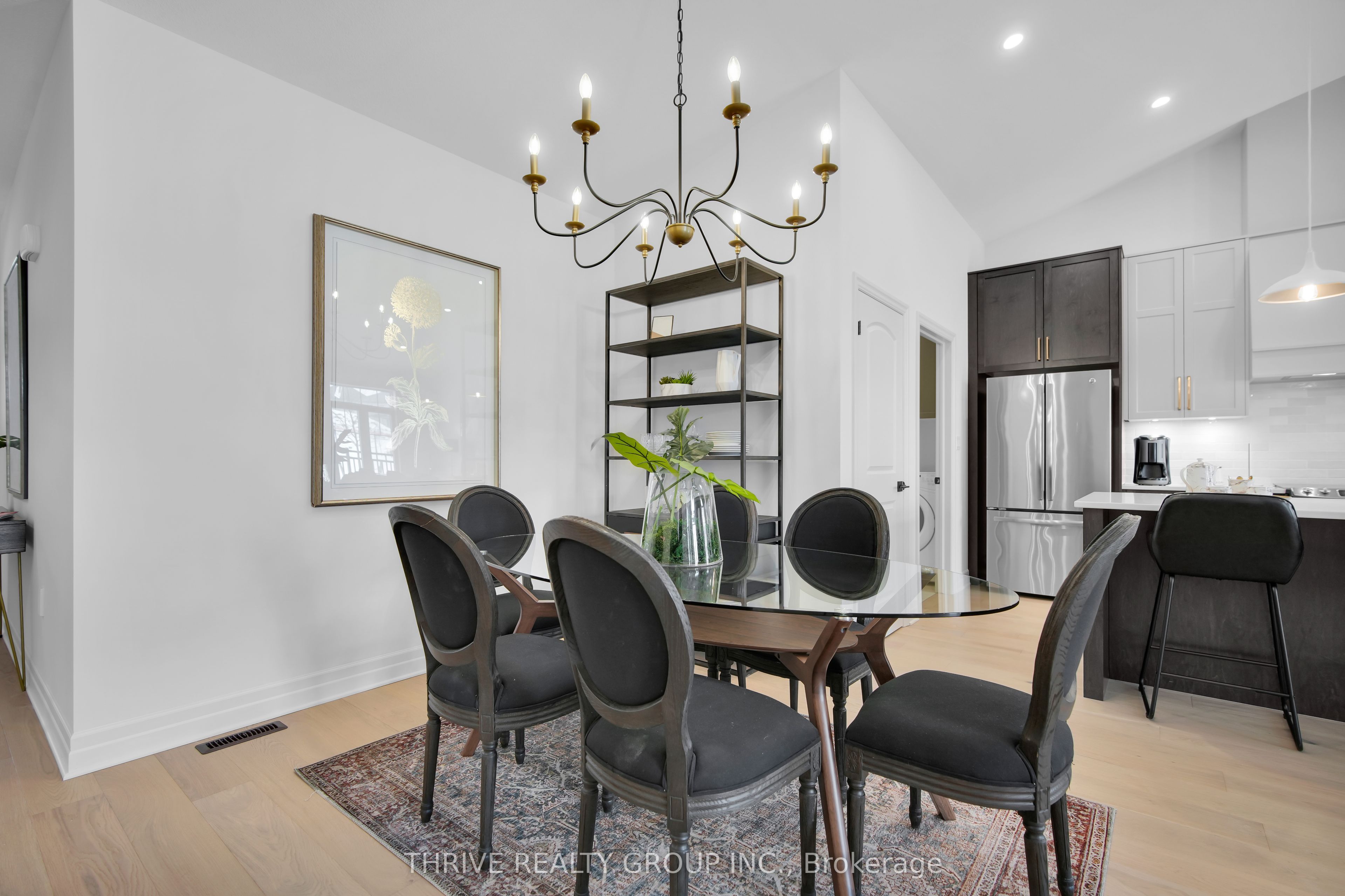 #15 - 1080 Upperpoint Avenue Property Photo 7