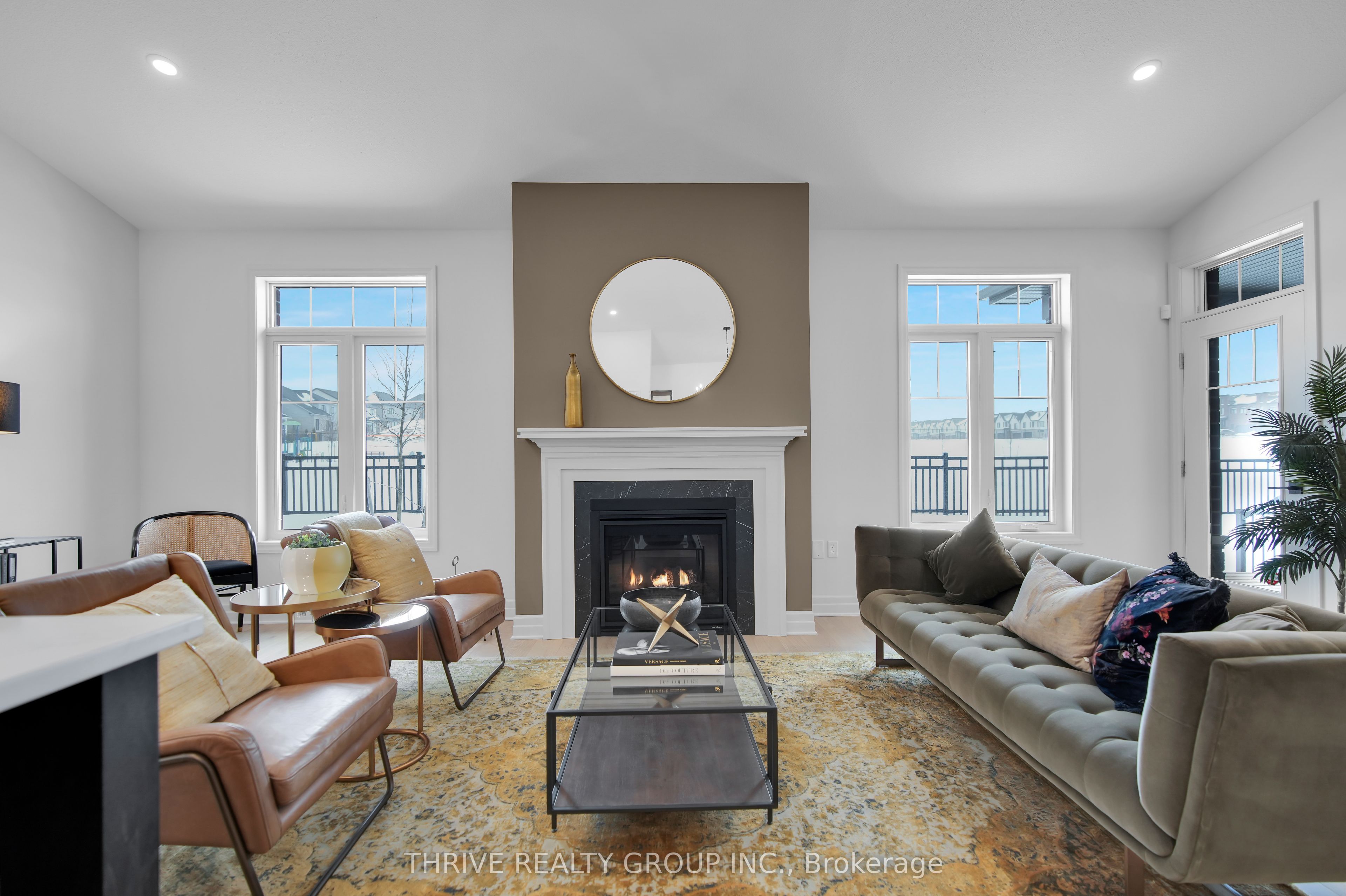 #15 - 1080 Upperpoint Avenue Property Photo 11