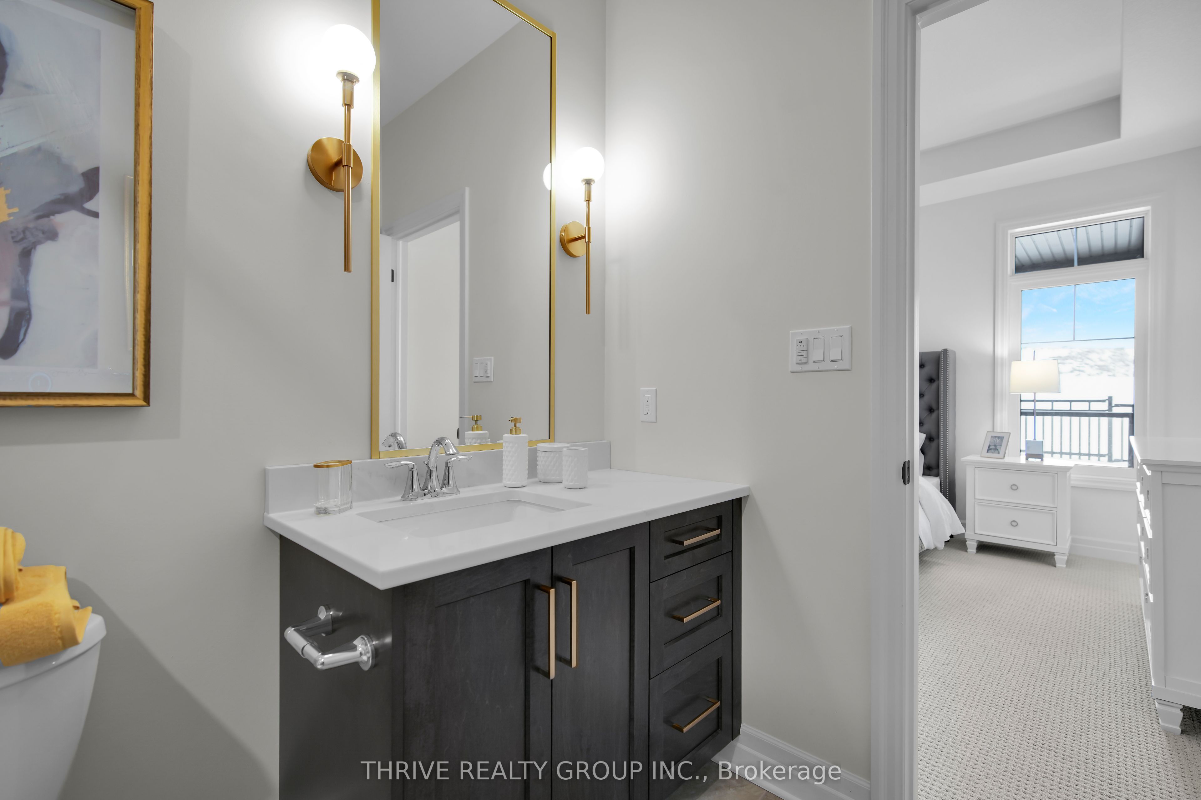 #15 - 1080 Upperpoint Avenue Property Photo 28