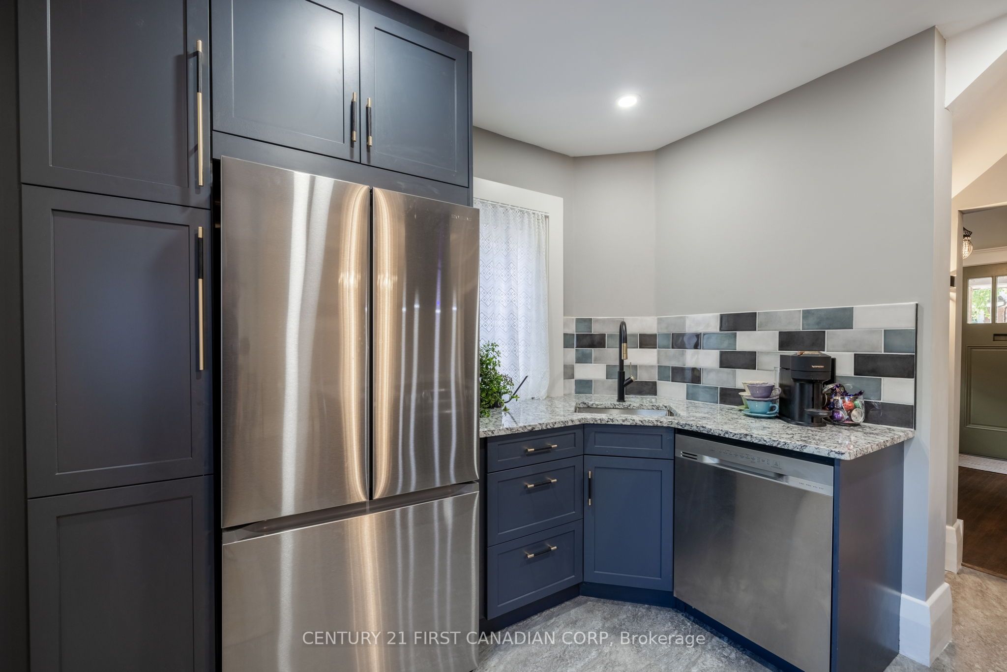 170 Langarth Street Property Photo 7
