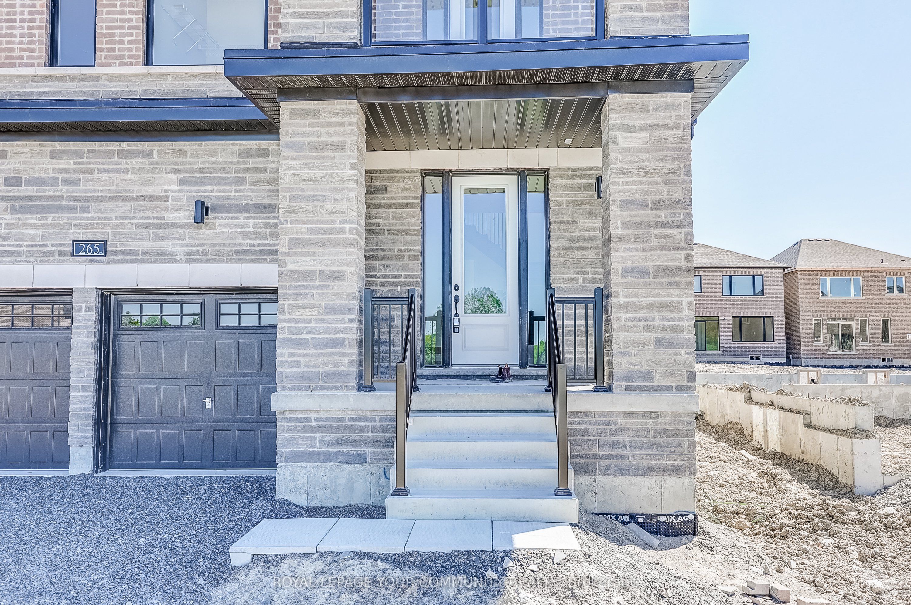 265 Flavelle Way Property Photo 3