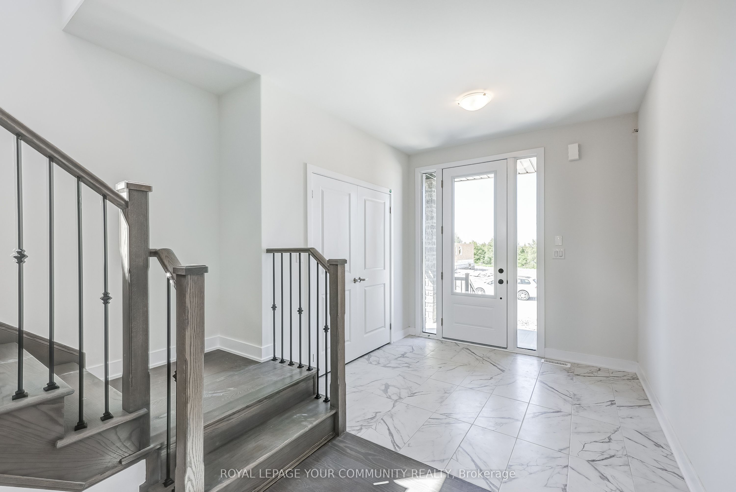265 Flavelle Way Property Photo 4
