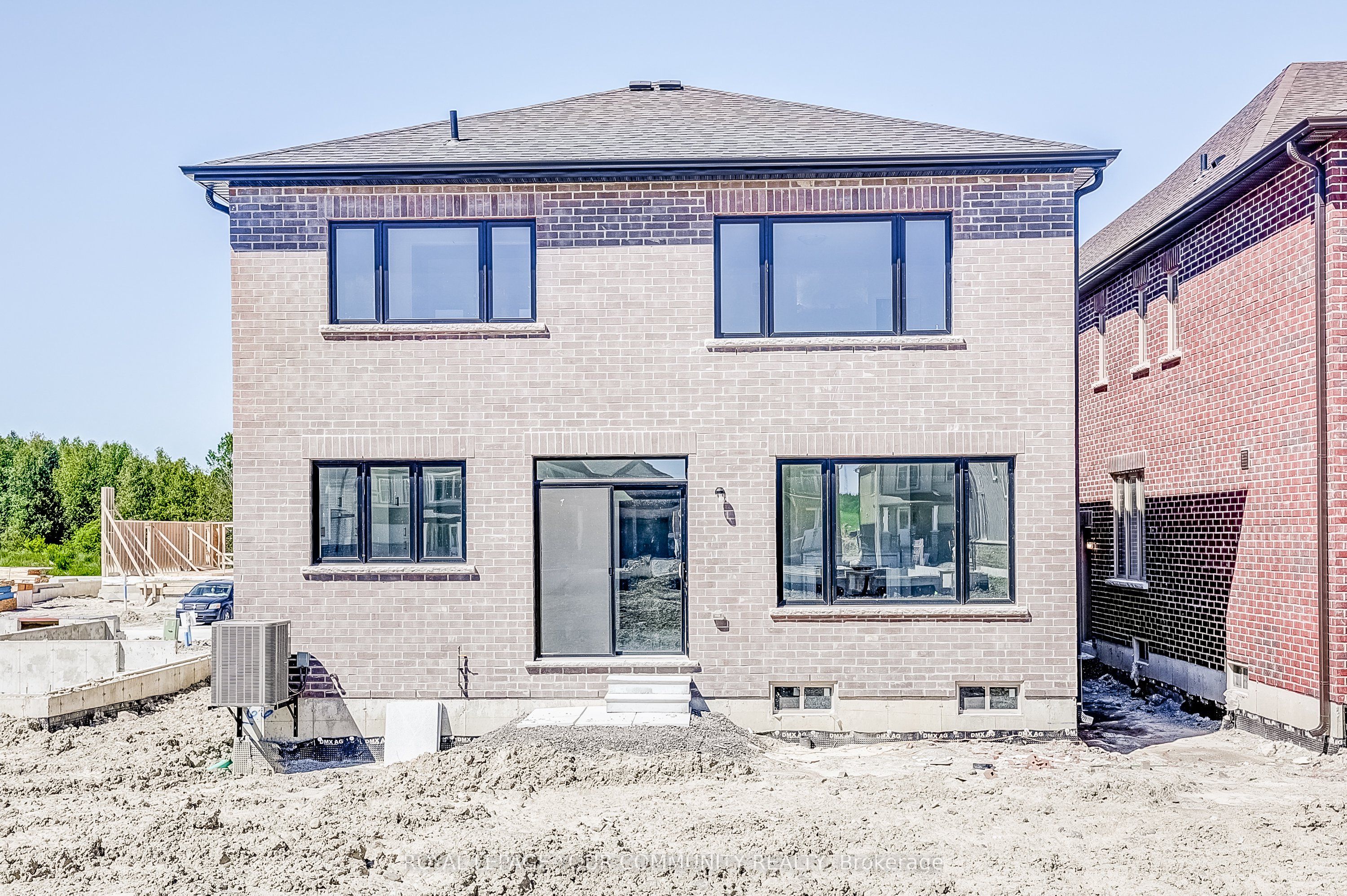 265 Flavelle Way Property Photo 33
