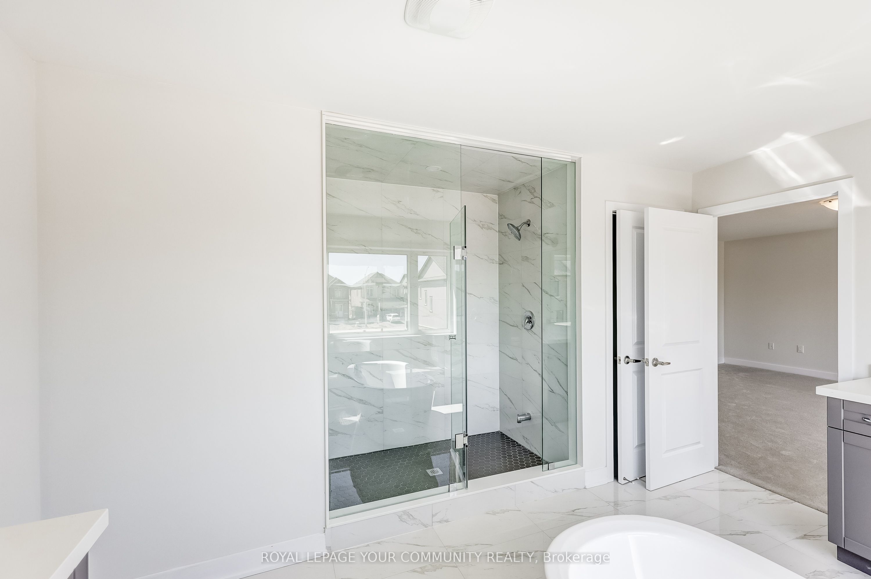 265 Flavelle Way Property Photo 38
