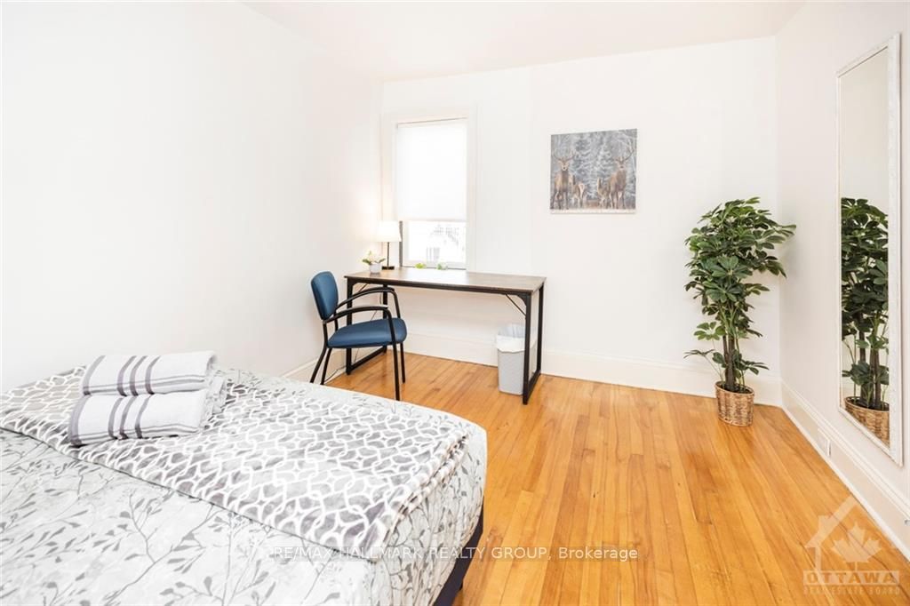 #1 - 456 Bronson Avenue Property Photo 25