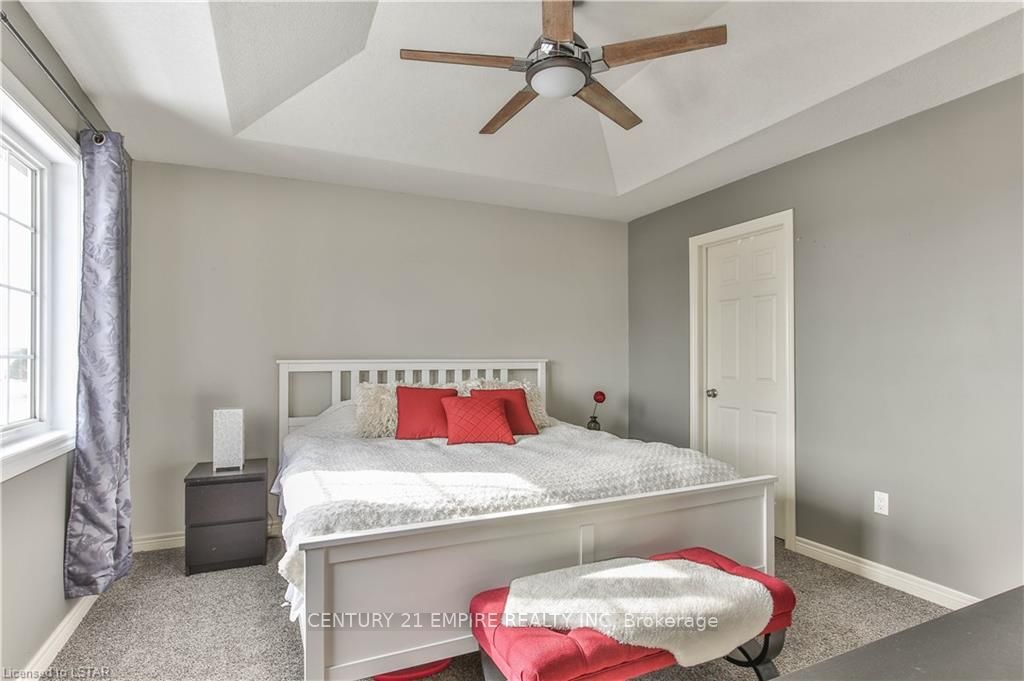 65 Woodhatch Crescent Property Photo 14