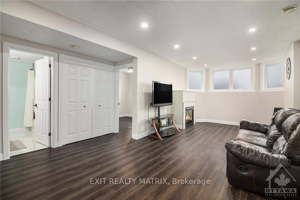 #5c - 75 Lapointe Boulevard Property Photo 5