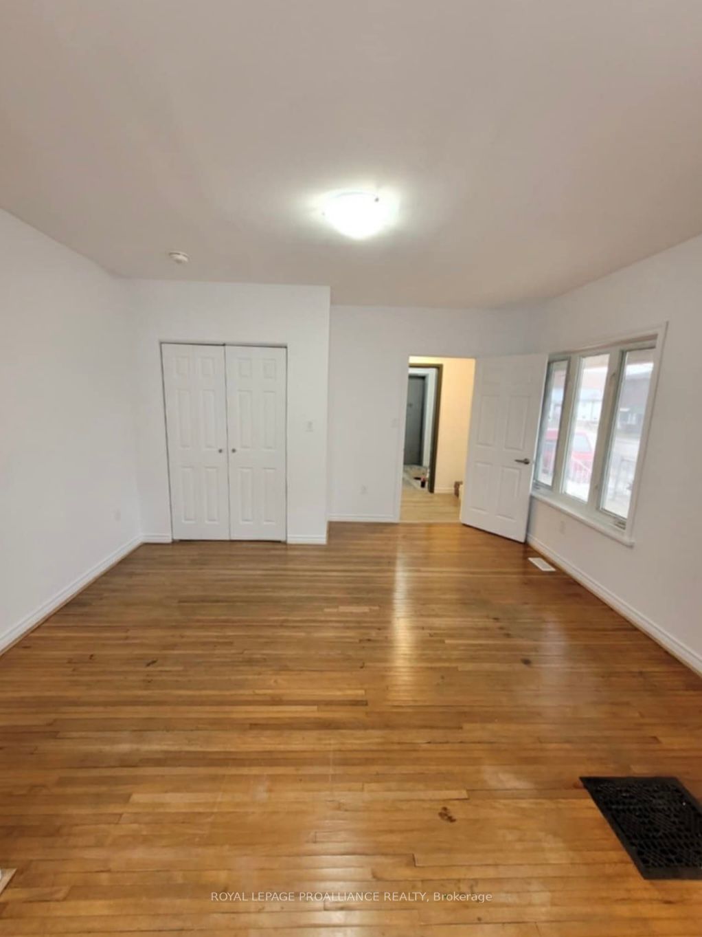 50 South Trent Street Property Photo 9