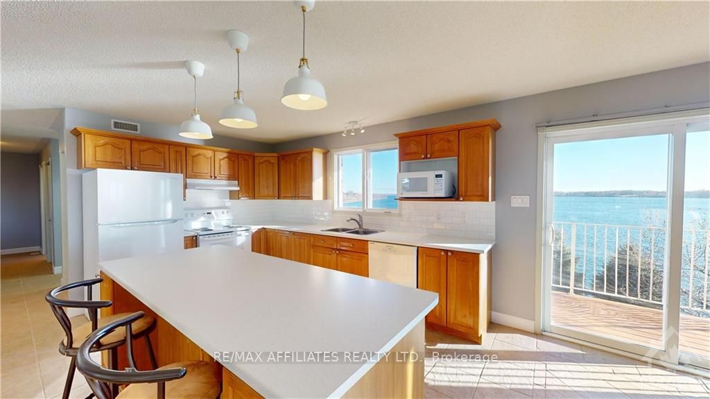 2253 Park Street Property Photo 12