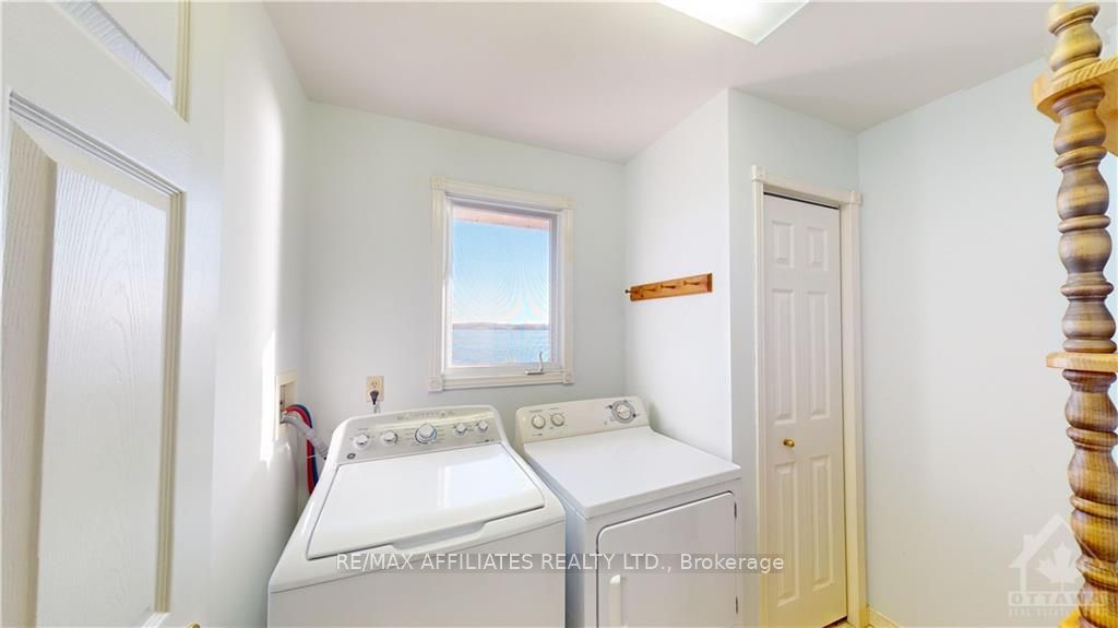 2253 Park Street Property Photo 18