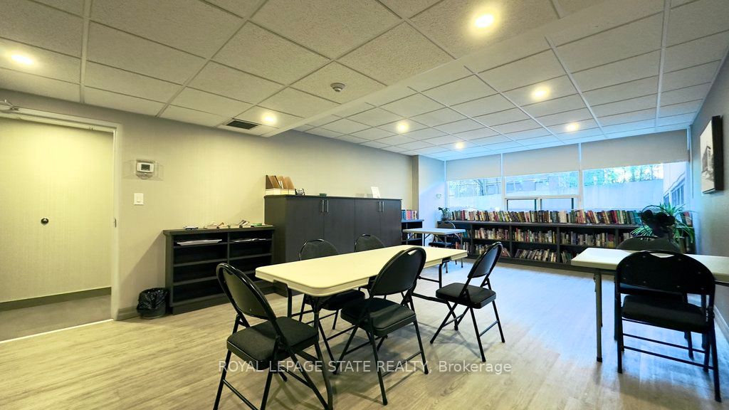 #1602 - 120 Duke Street Property Photo 11
