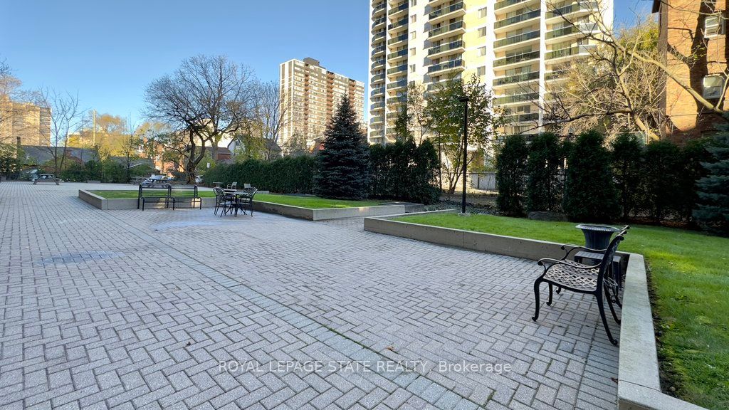 #1602 - 120 Duke Street Property Photo 75