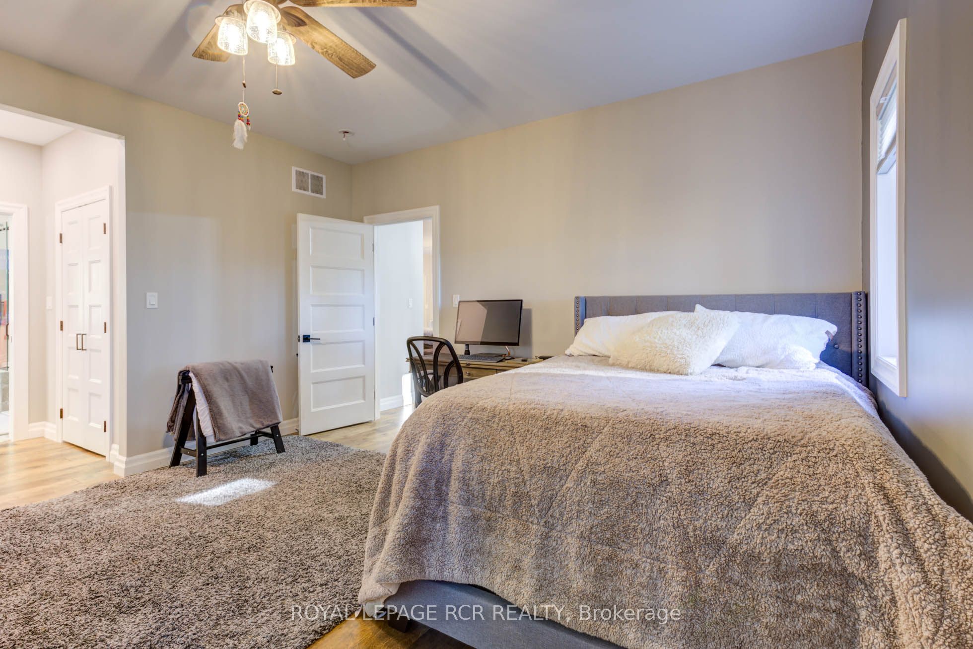 211721 Baseline Property Photo 10