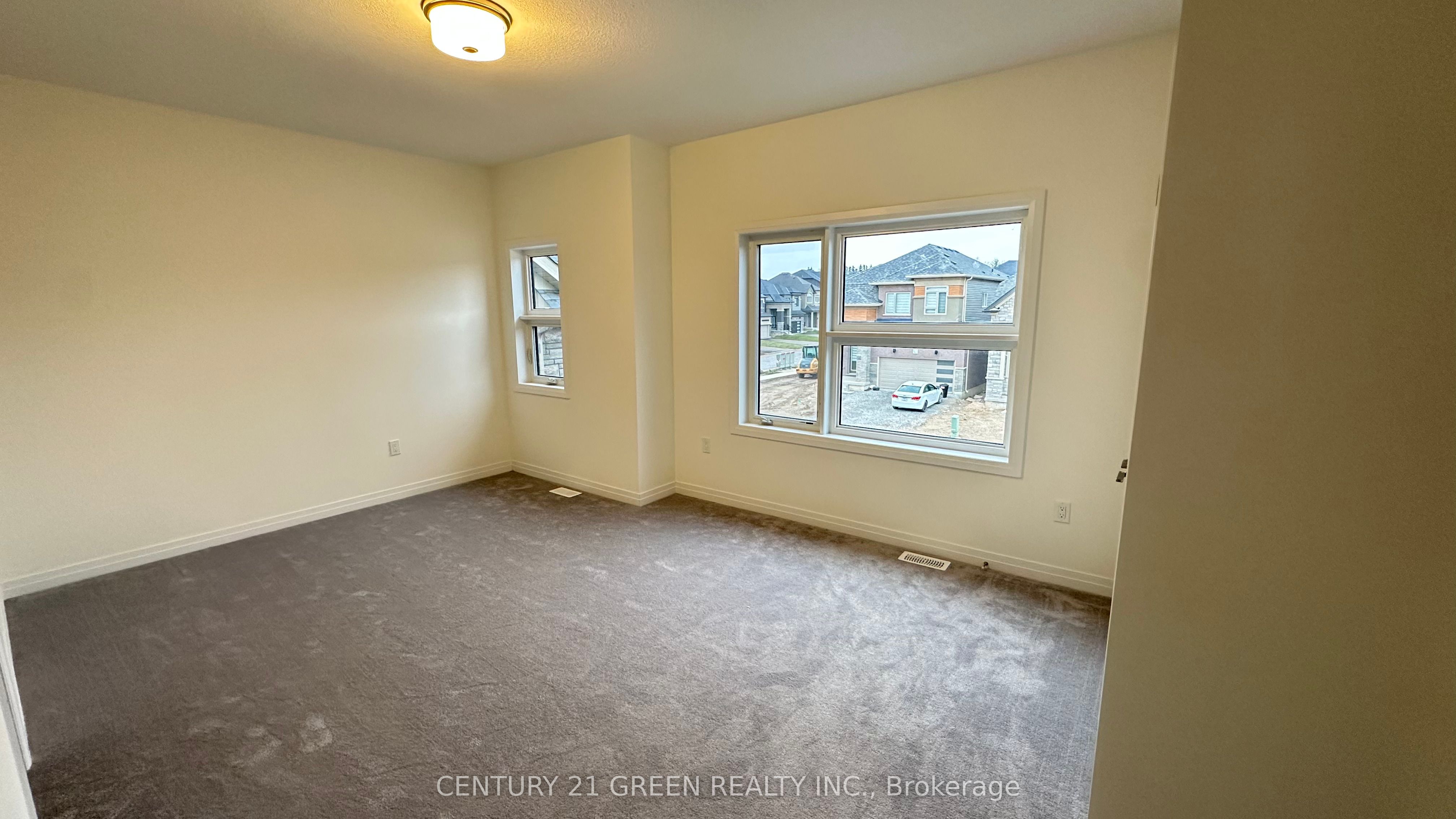 126 Hitchman Street Property Photo 12