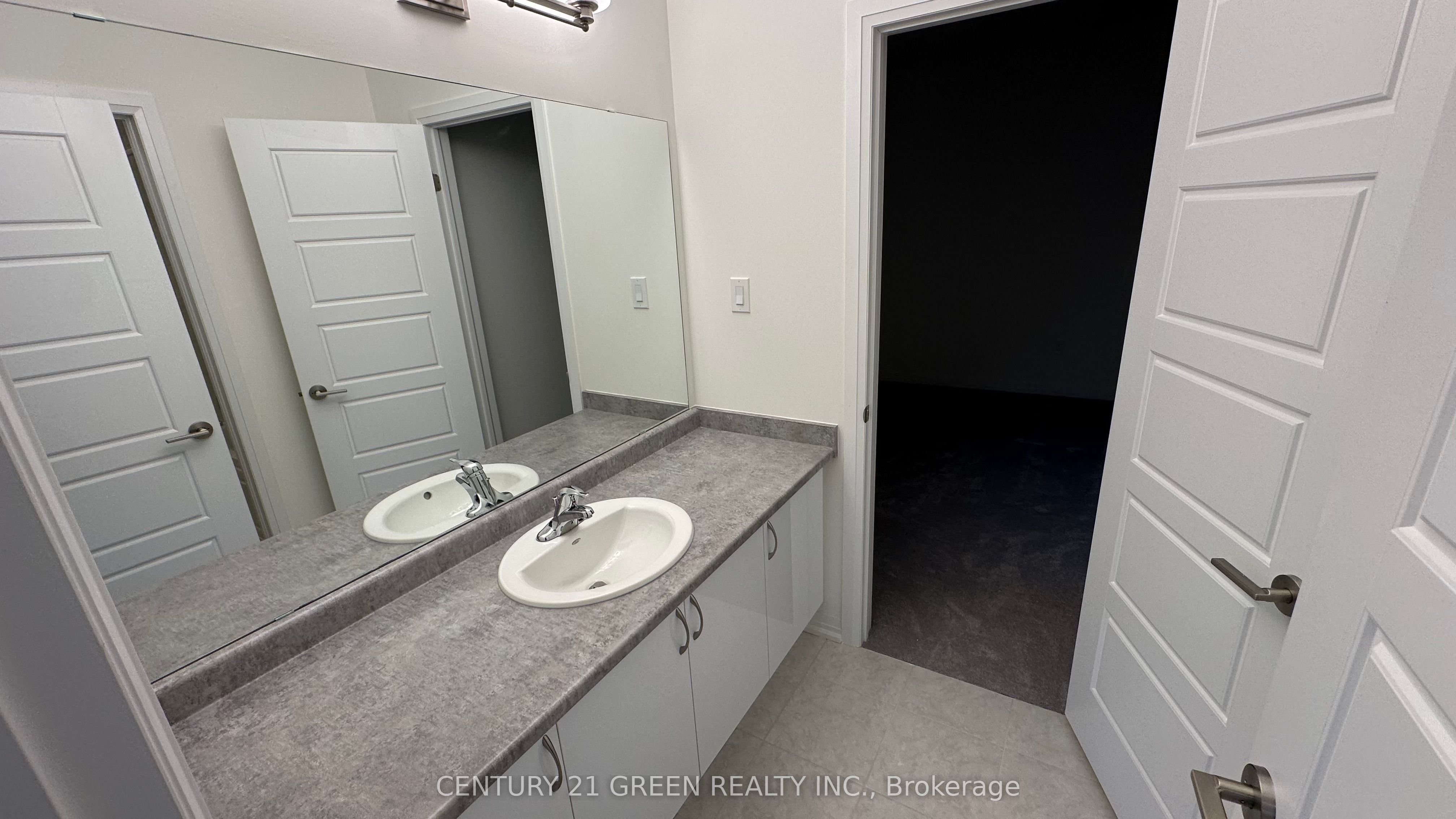 126 Hitchman Street Property Photo 14