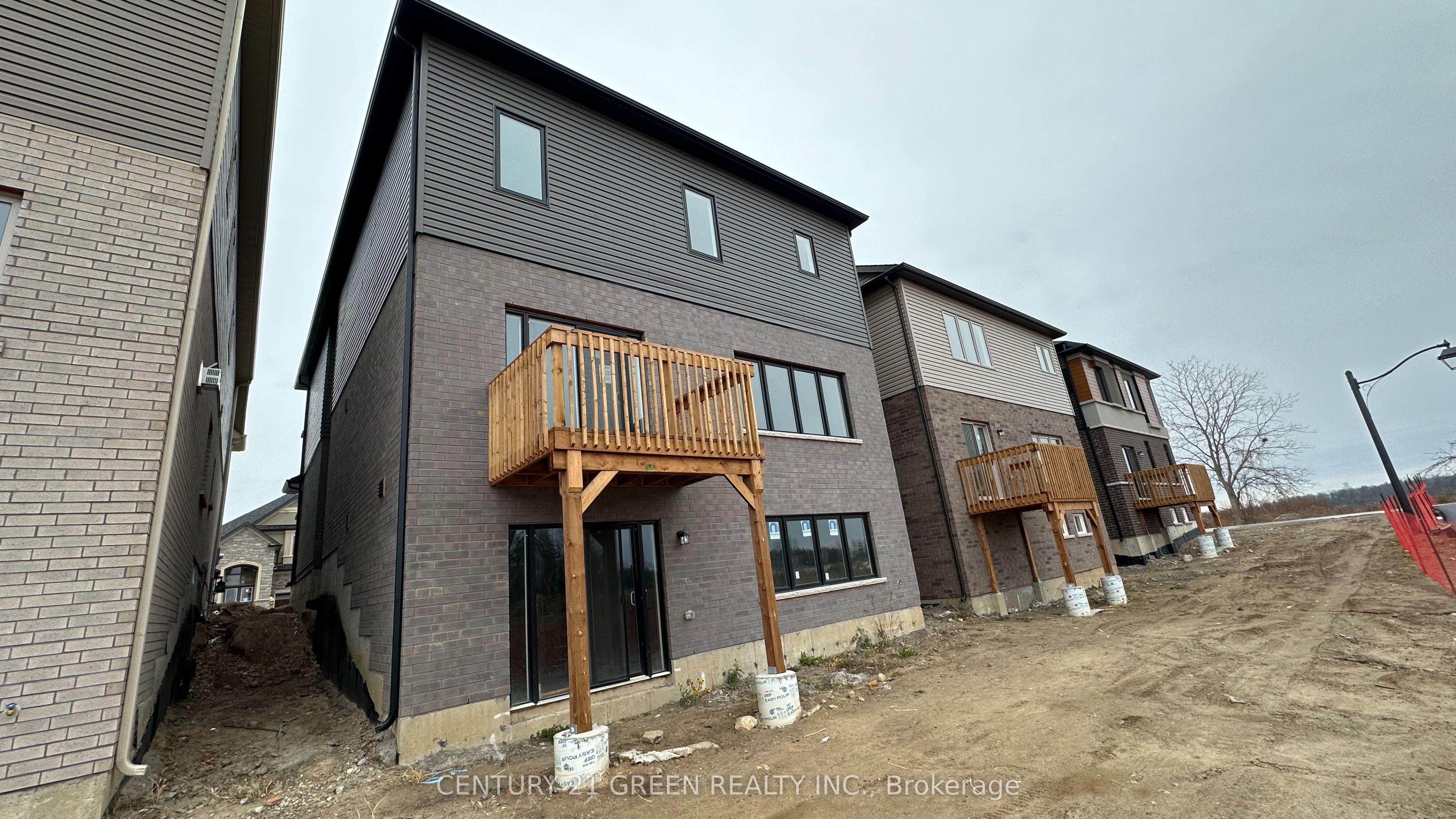 126 Hitchman Street Property Photo 35