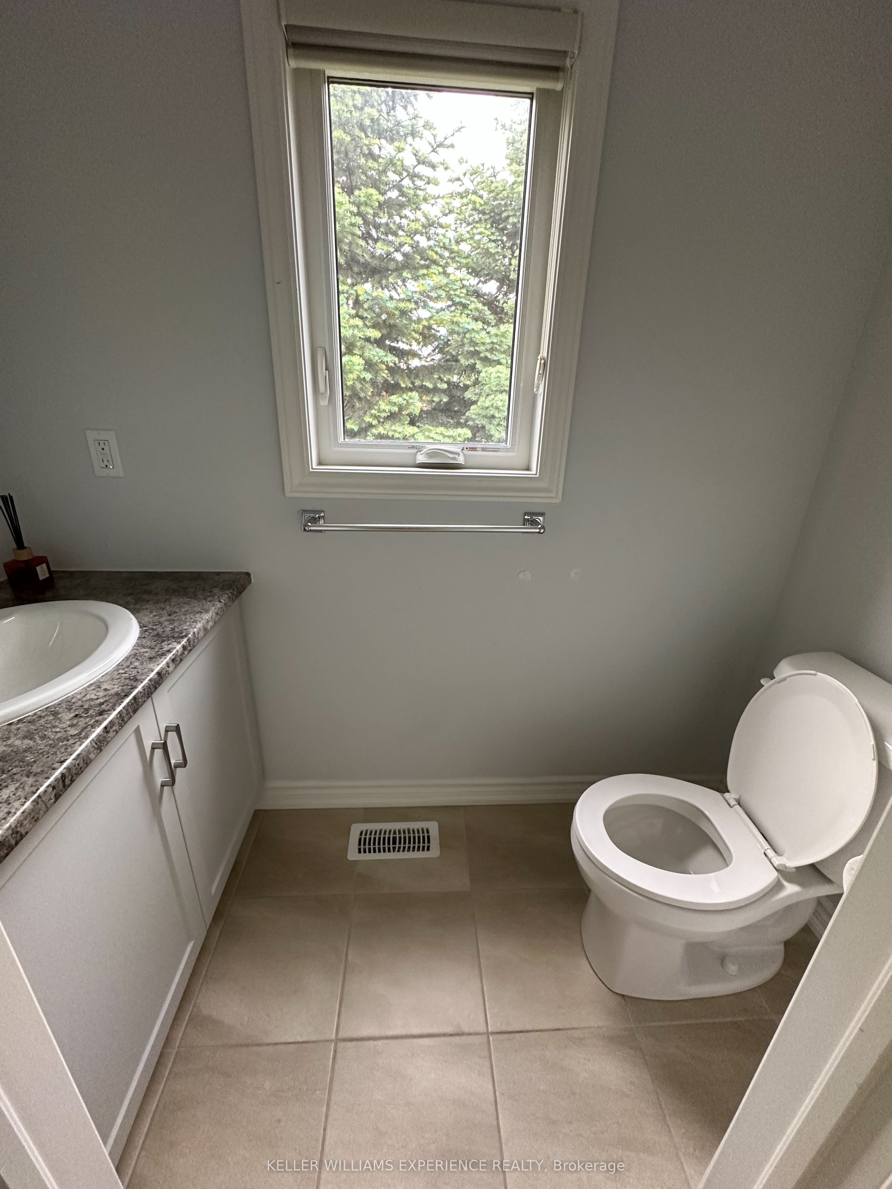114 Delphi Court Property Photo 7
