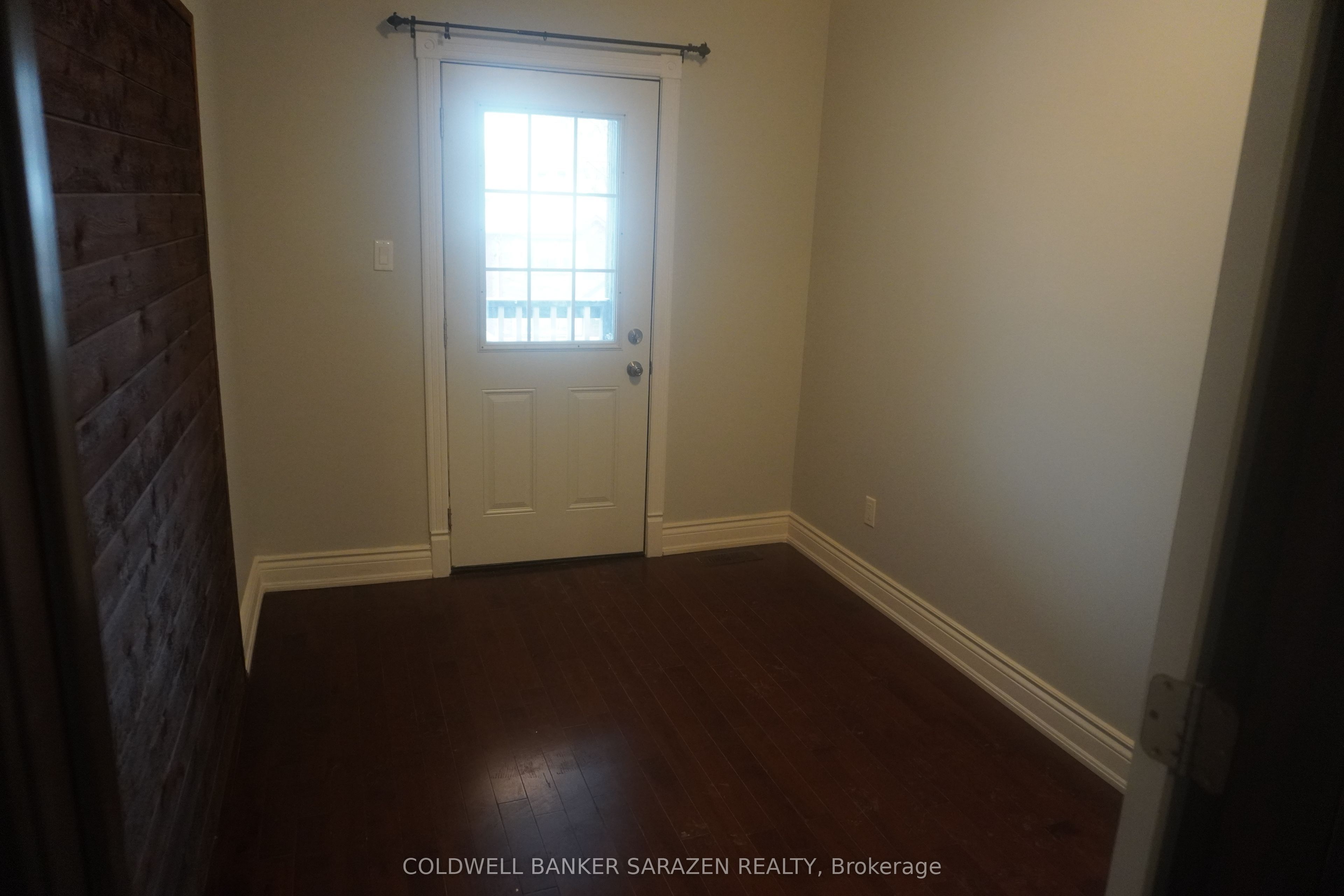 #2 - 326 Flora Street Property Photo 8