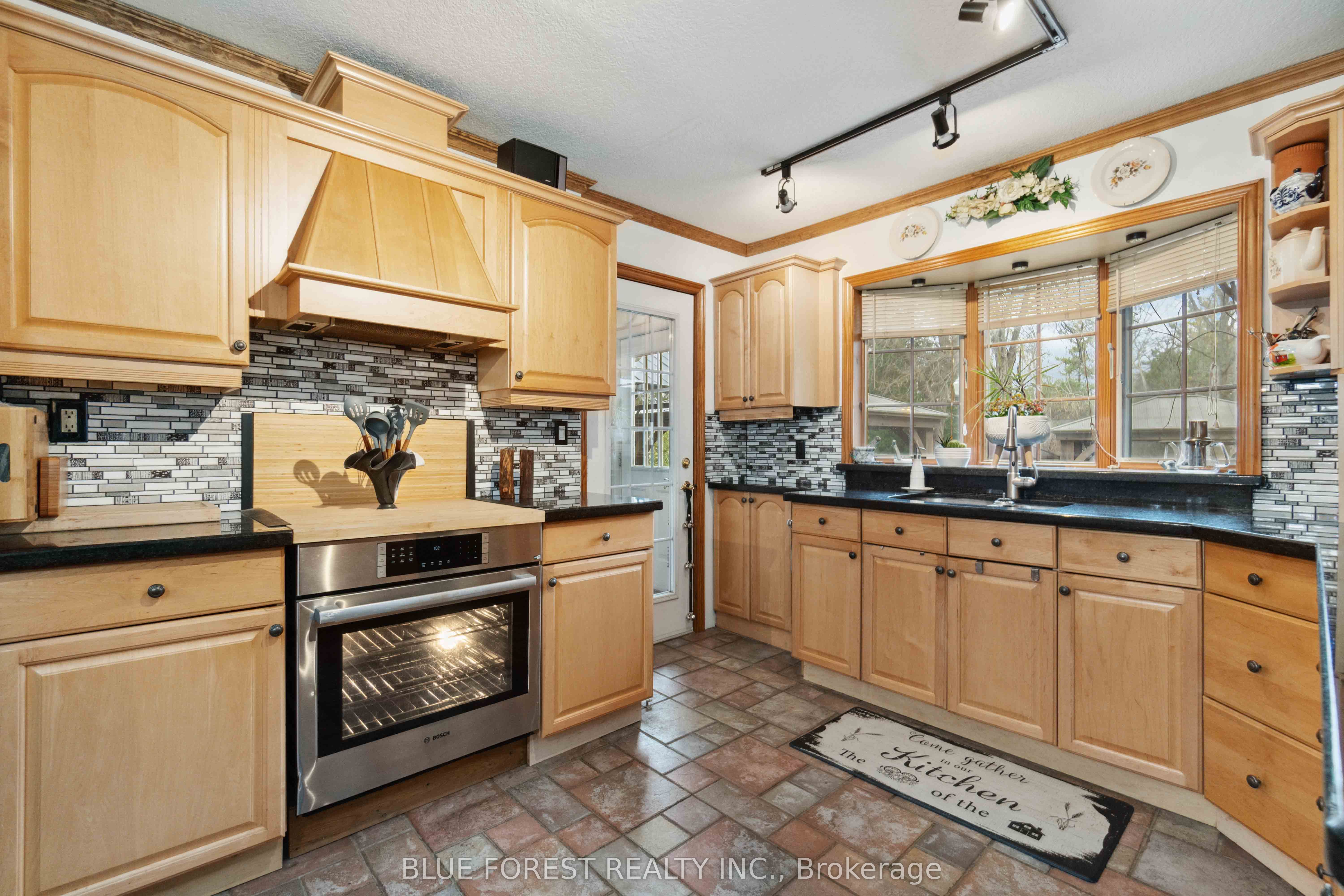 4396 Wellington Road 32 Property Photo 7