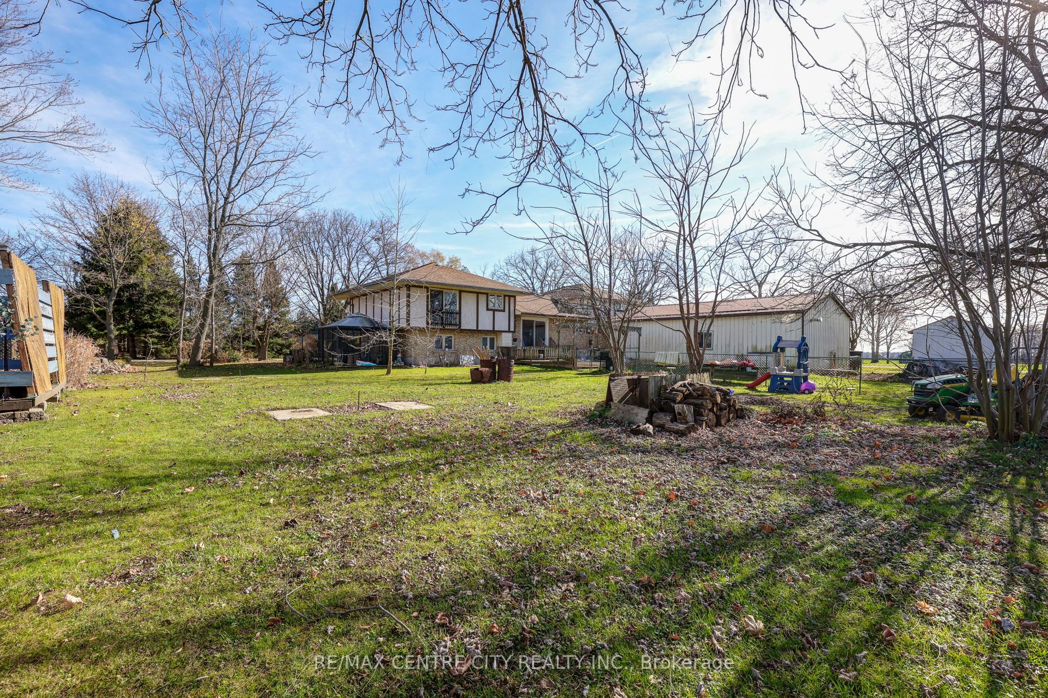 11709 Tracey Street Property Photo 2