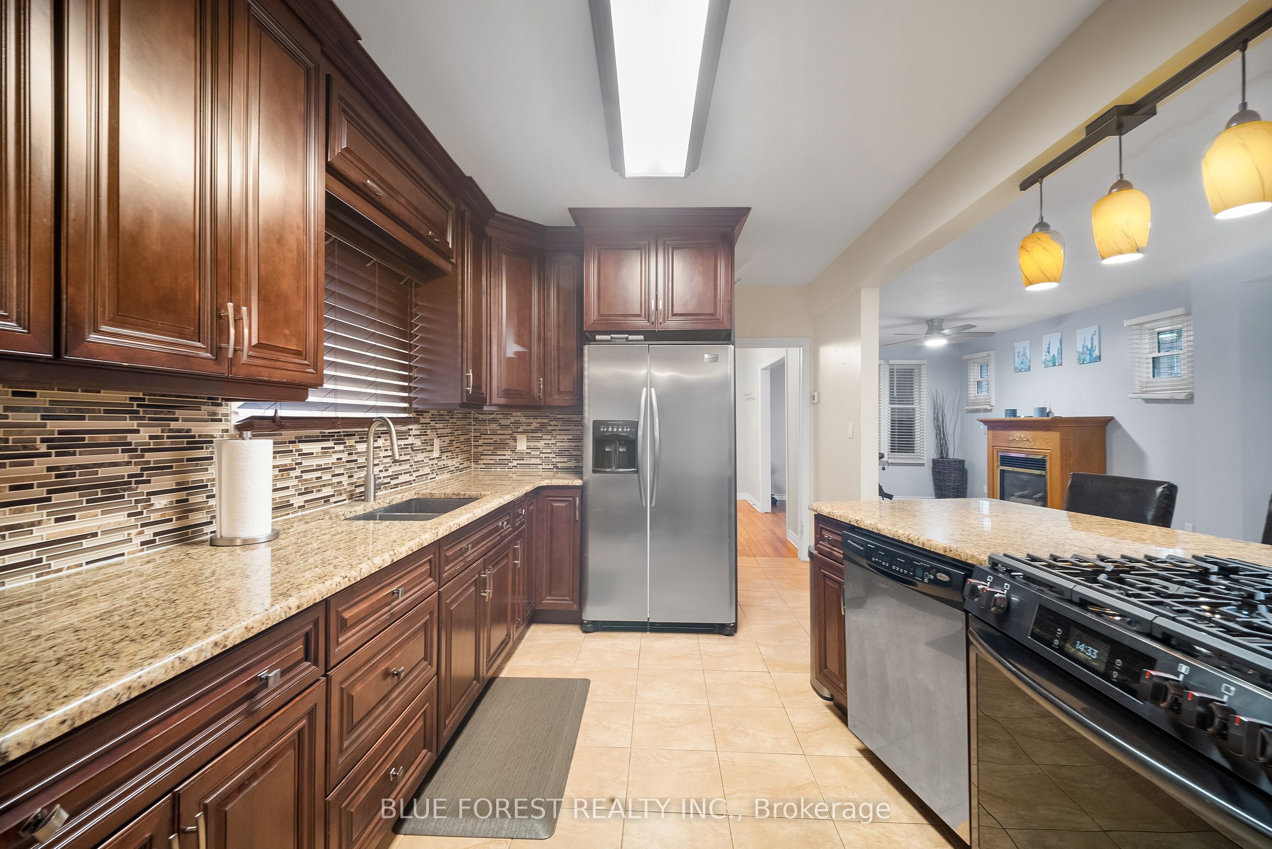 246 Grey Street Property Photo 10