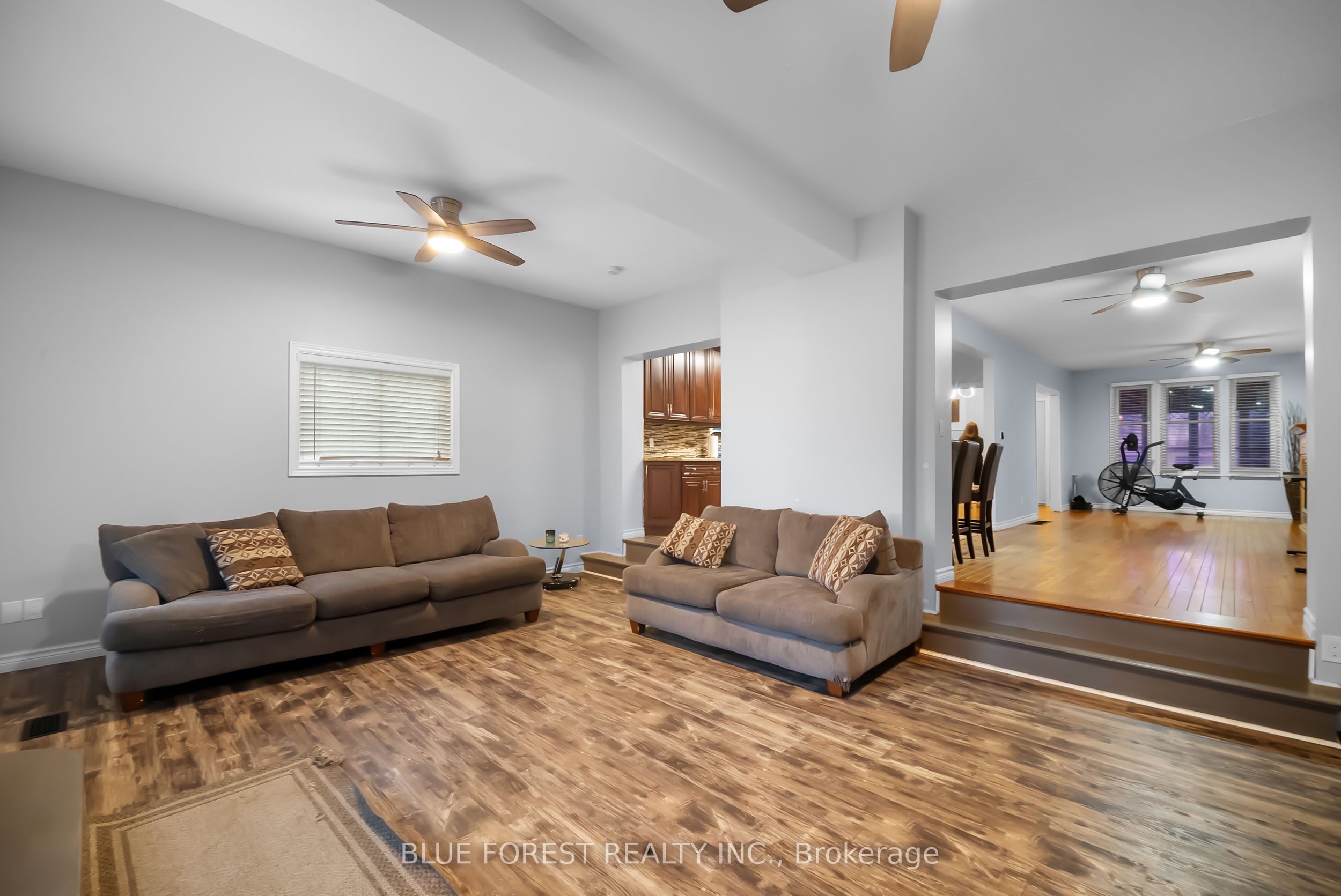 246 Grey Street Property Photo 12
