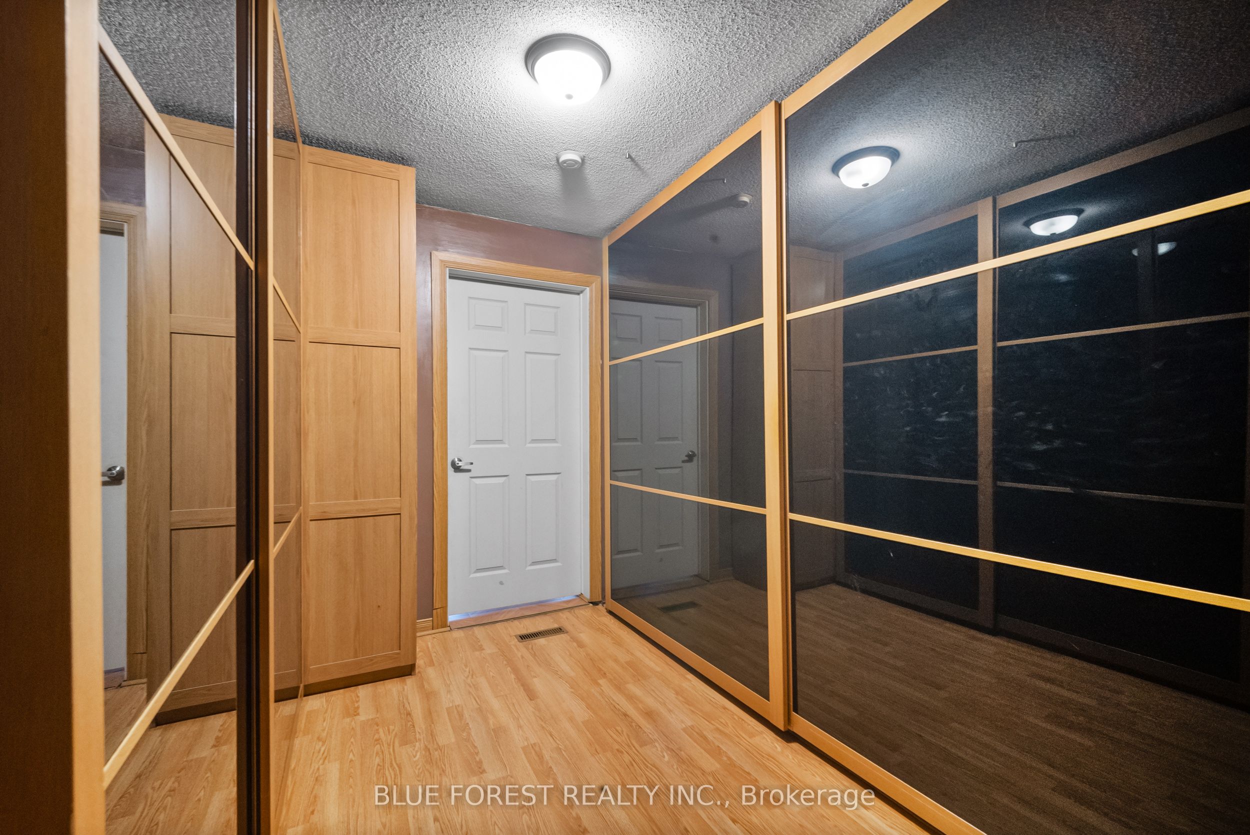 246 Grey Street Property Photo 16