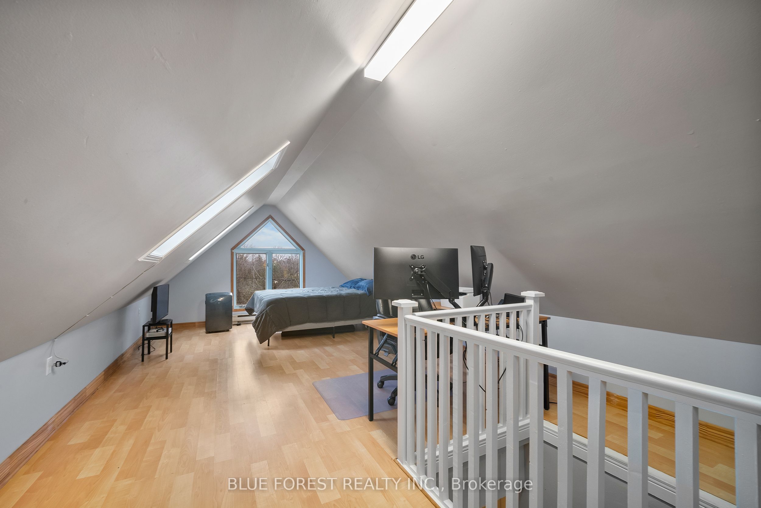246 Grey Street Property Photo 24
