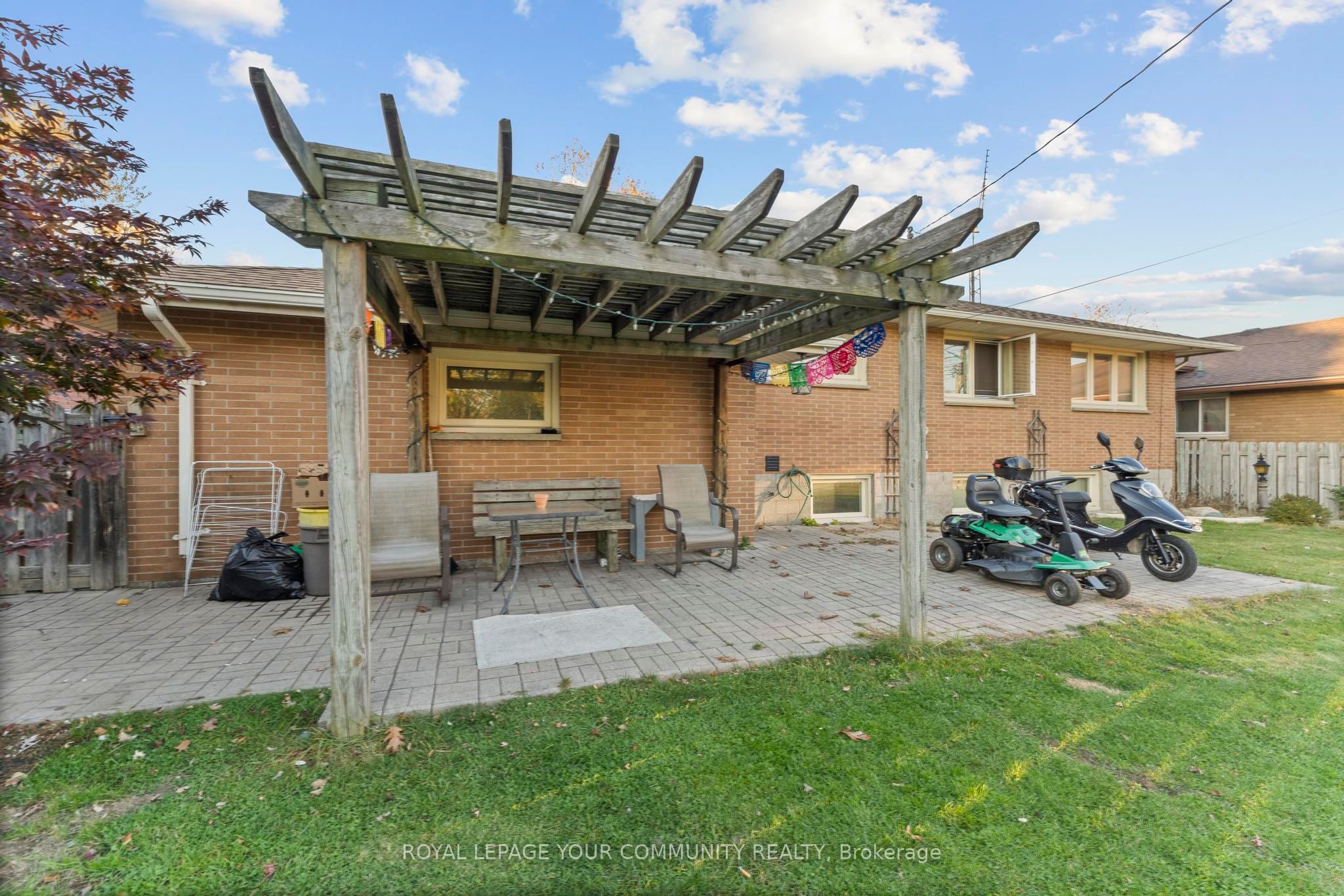 36 Pearl Avenue Property Photo 6