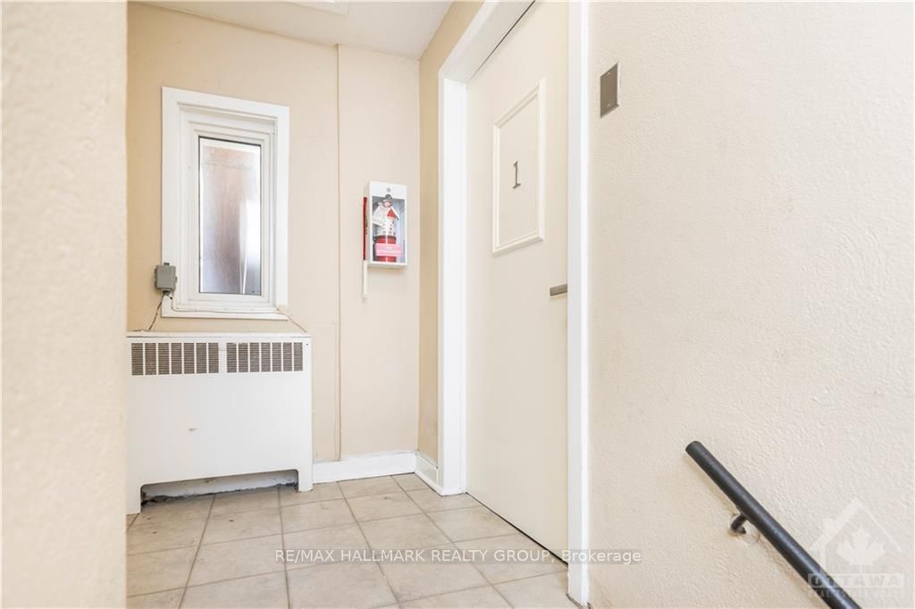#1 - 462 Bronson Avenue Property Photo 3