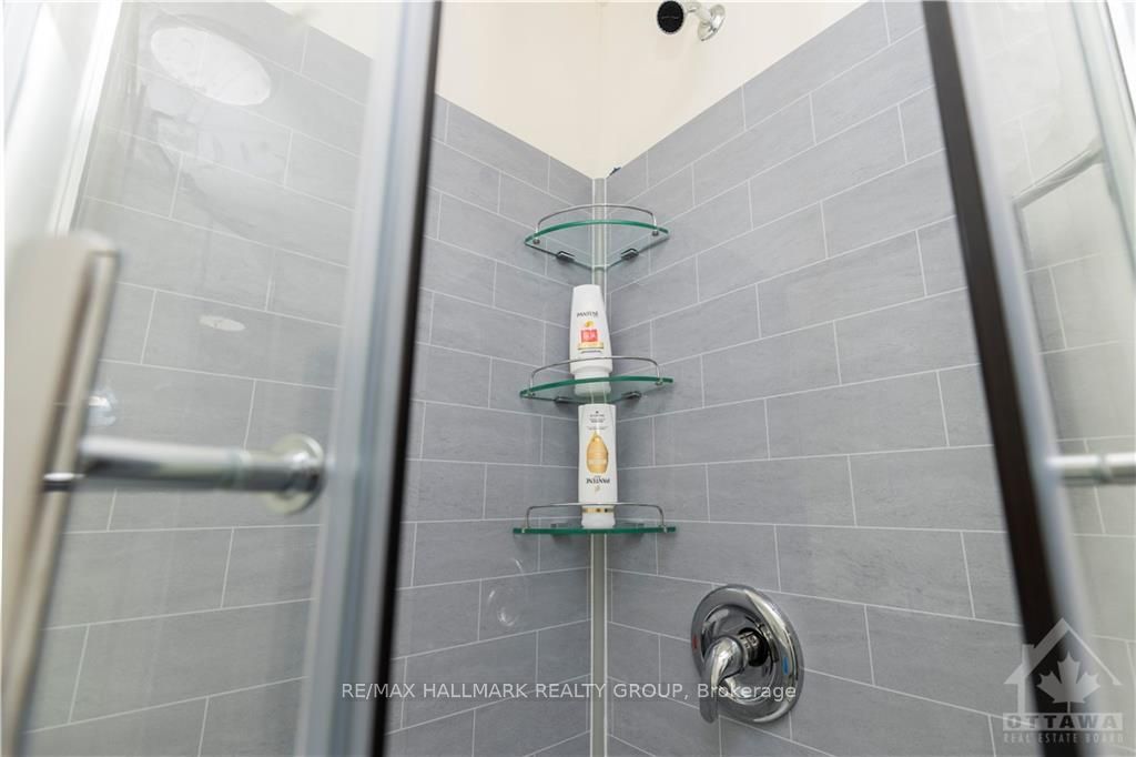 #1 - 462 Bronson Avenue Property Photo 38