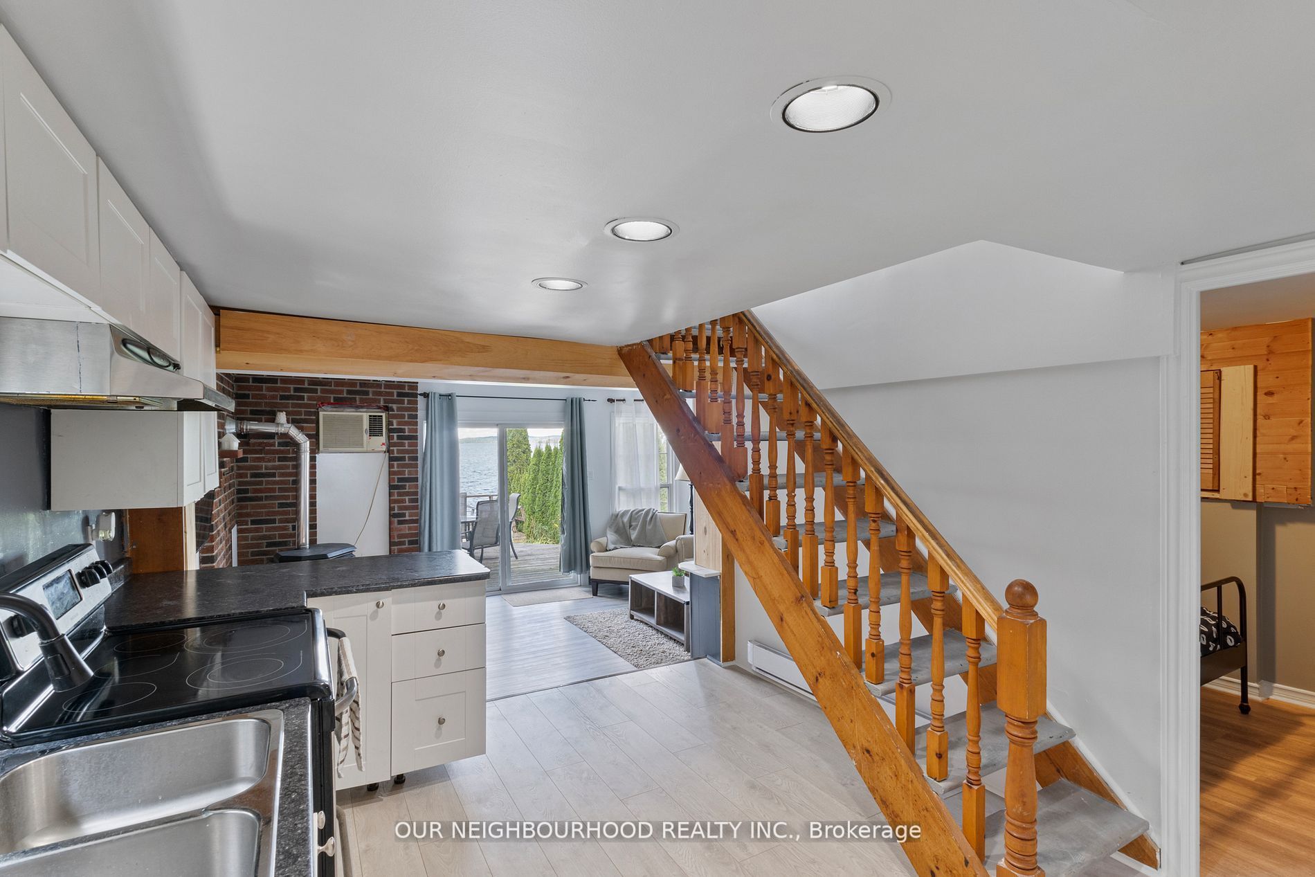 6108 Curtis Point Road Property Photo 12