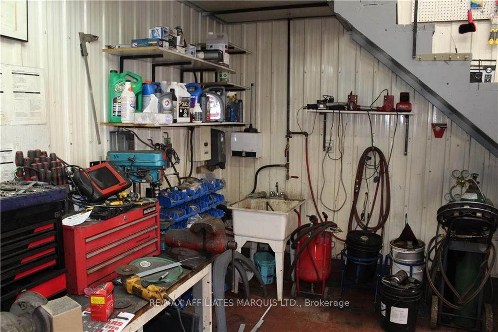15579 County Road 18 Road Property Photo 22