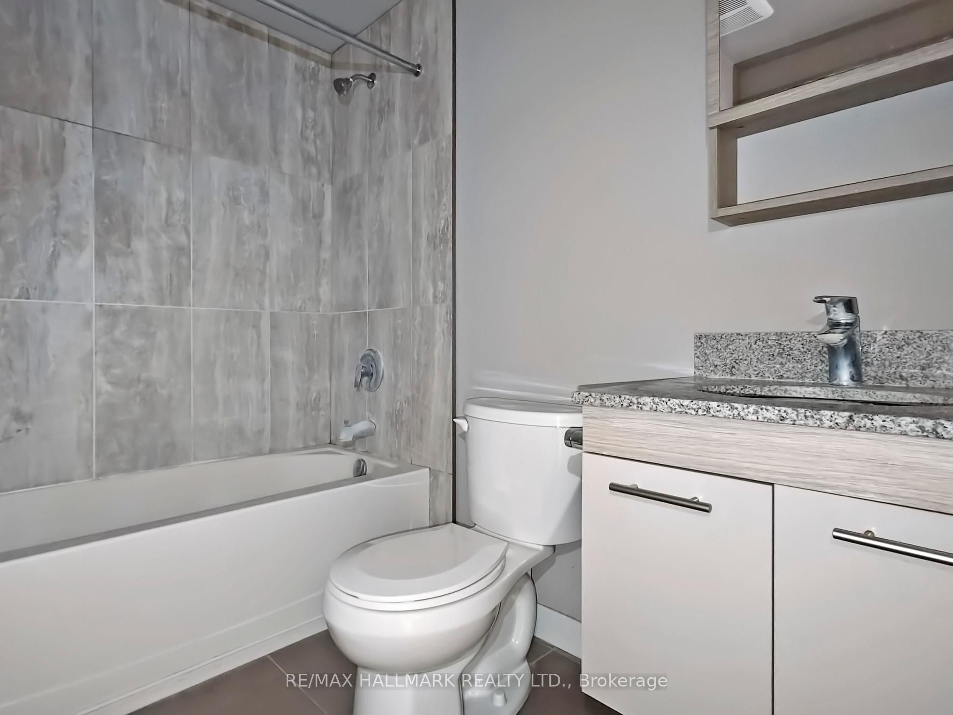 #207 - 308 Lester Street Property Photo 21