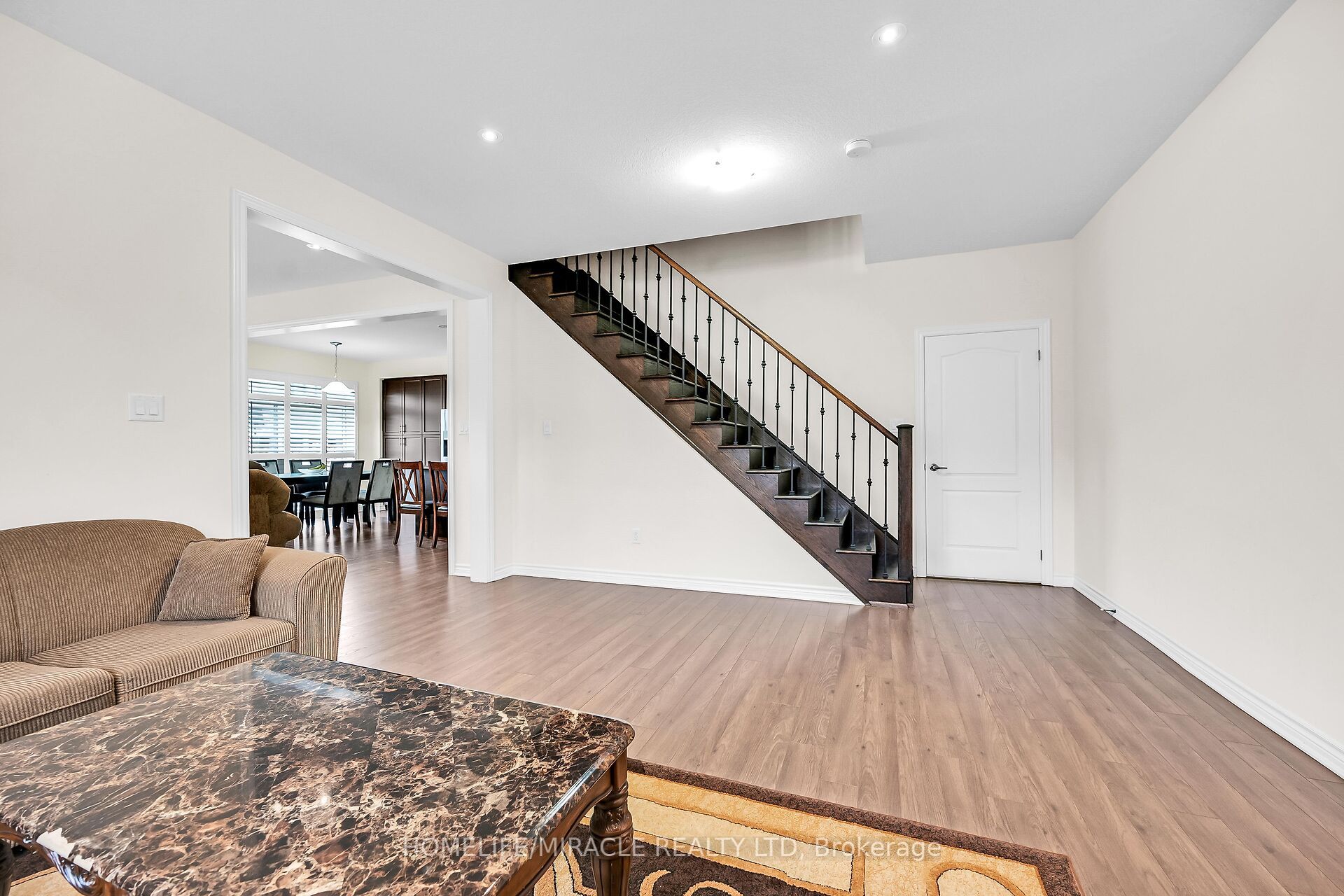 3 Aldgate Avenue Property Photo 28