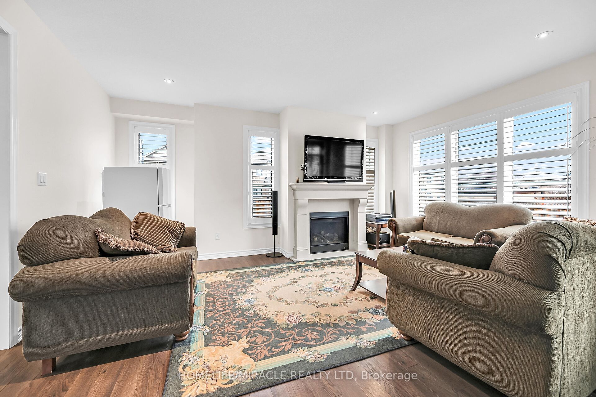 3 Aldgate Avenue Property Photo 29