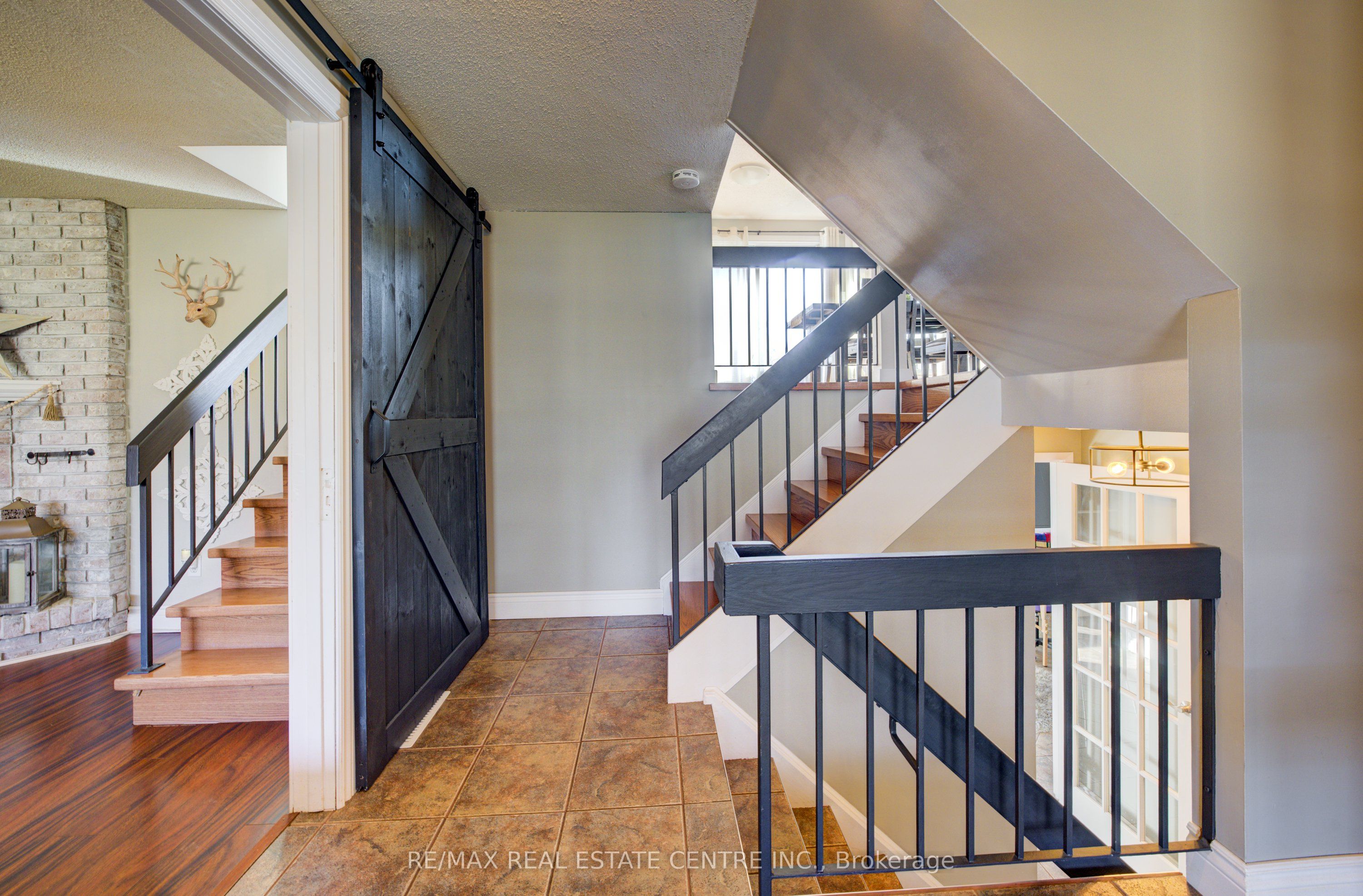 47 Manor Drive Property Photo 6