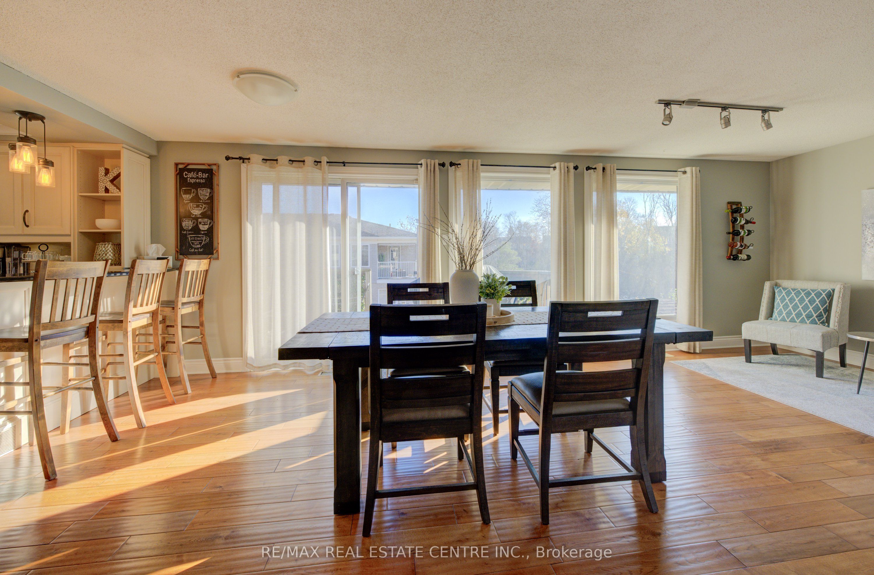 47 Manor Drive Property Photo 12