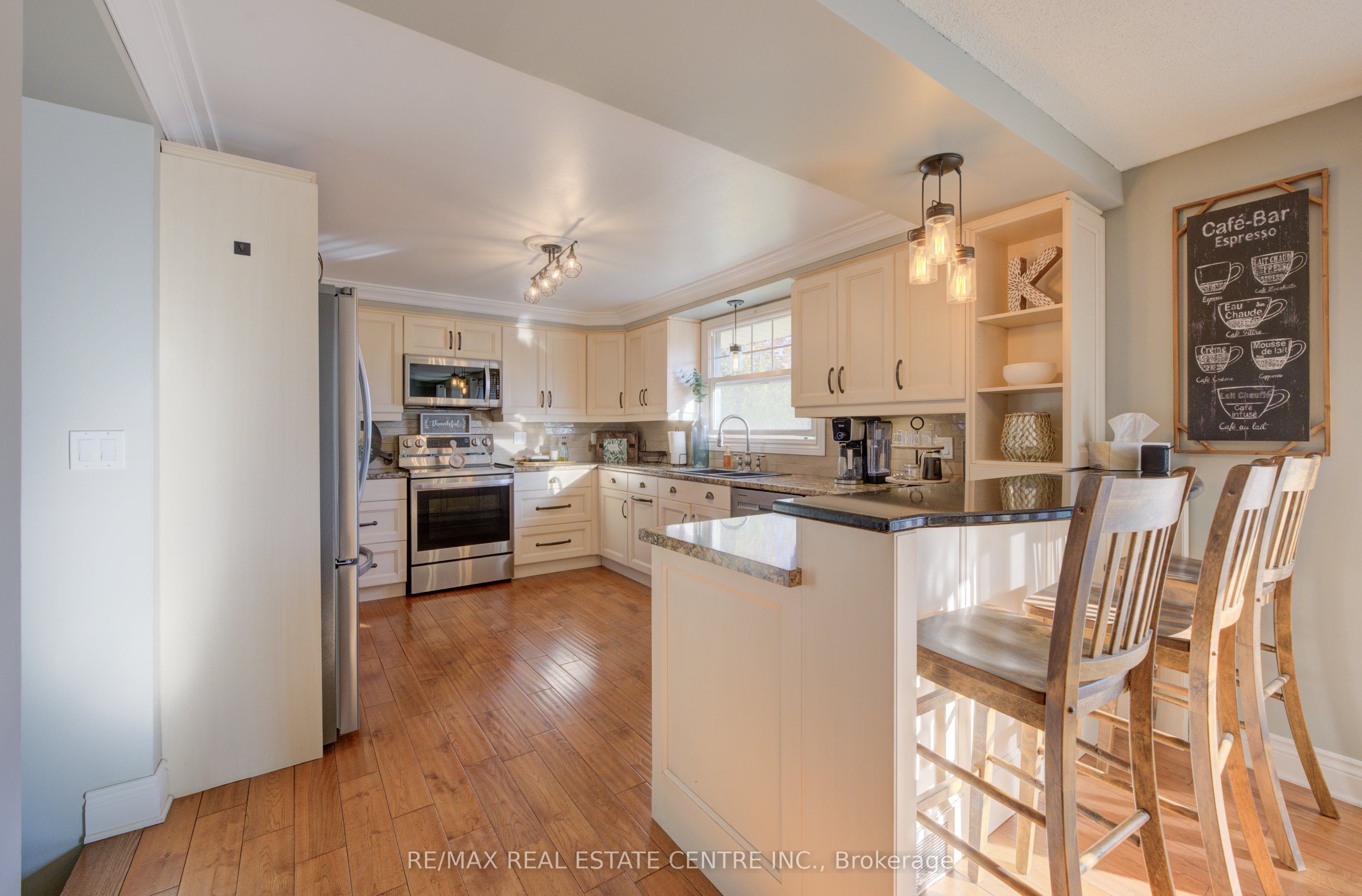 47 Manor Drive Property Photo 17