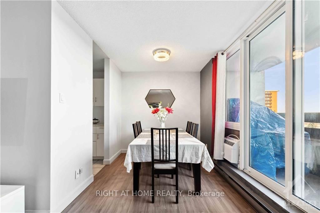 #718 - 2000 Jasmine Crescent Property Photo 23