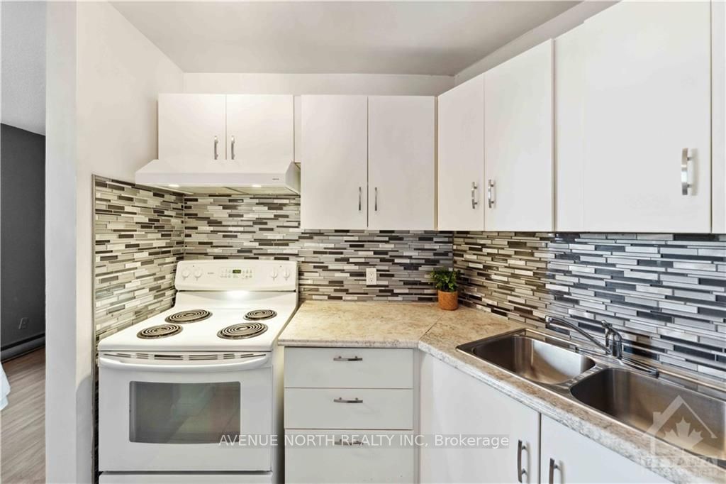 #718 - 2000 Jasmine Crescent Property Photo 32