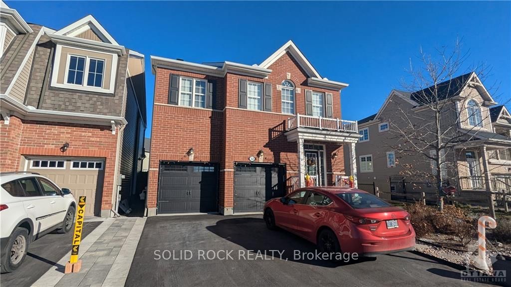 32 SOLARIS Drive Property Photo 1
