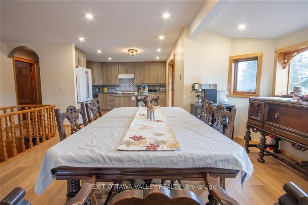 336 Wiltom Drive Property Photo 11