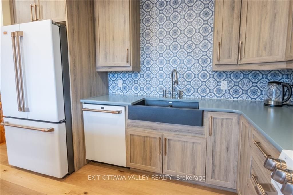 336 Wiltom Drive Property Photo 15