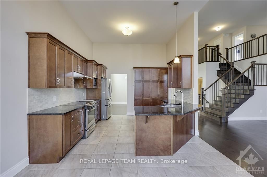 166 Grainstone Way Property Photo 10