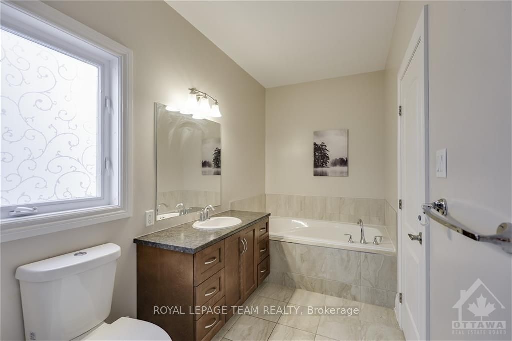 166 Grainstone Way Property Photo 18